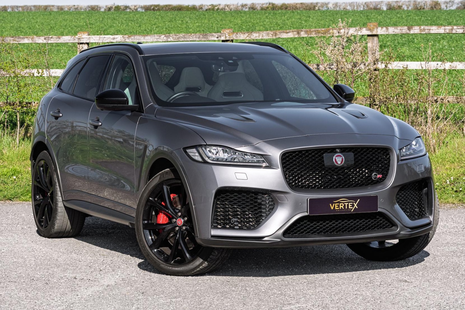 Used Jaguar F-Pace 2019 for sale - 77950892: Photo 3
