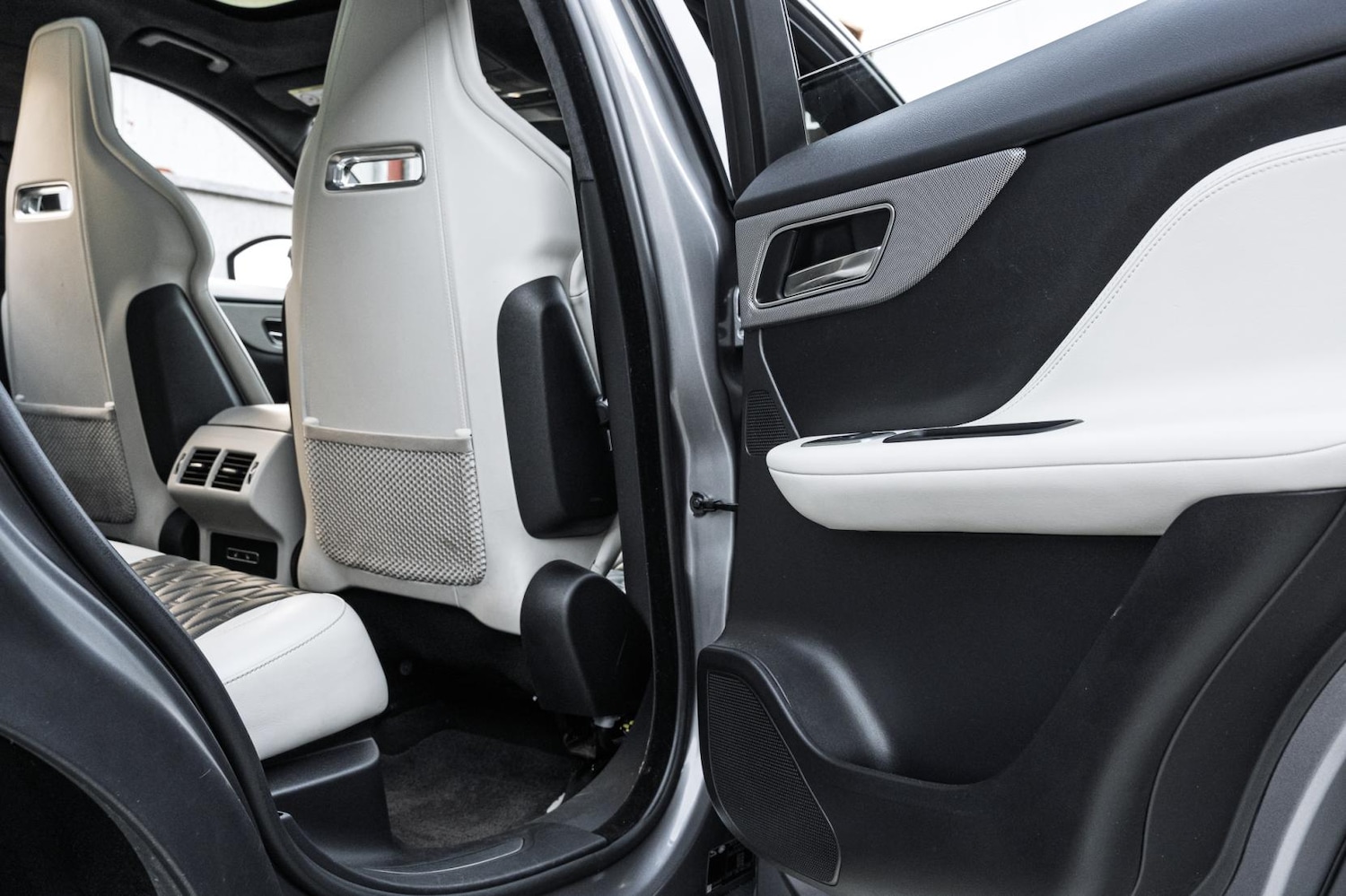 Used Jaguar F-Pace 2019 for sale - 77950892: Photo 58