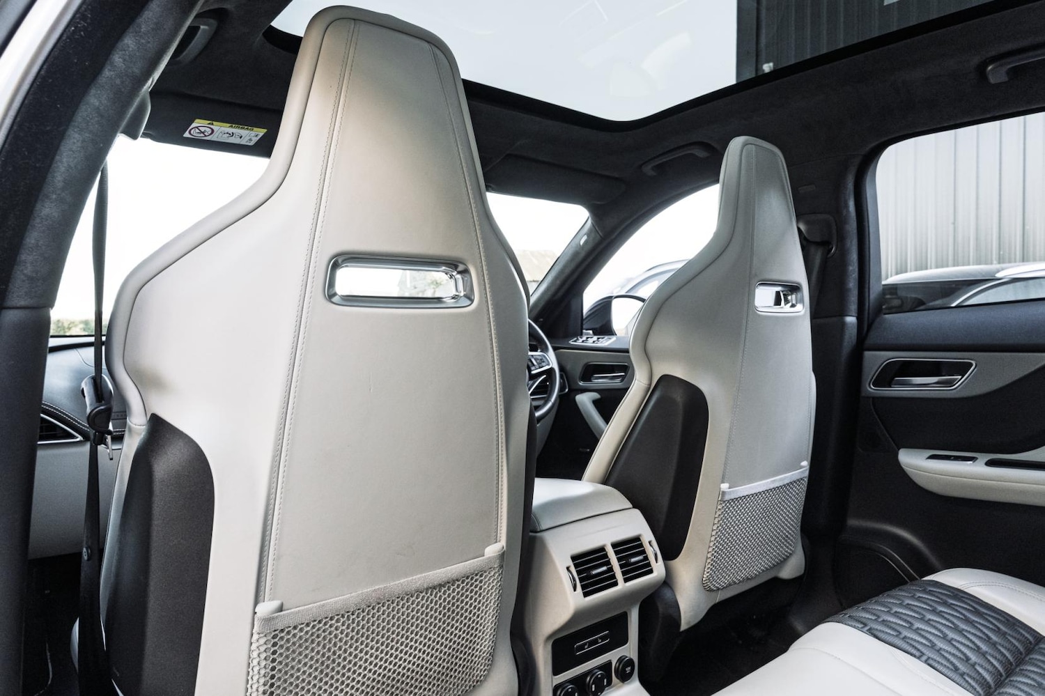 Used Jaguar F-Pace 2019 for sale - 77950892: Photo 69