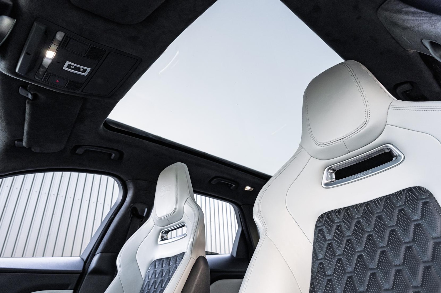 Used Jaguar F-Pace 2019 for sale - 77950892: Photo 71