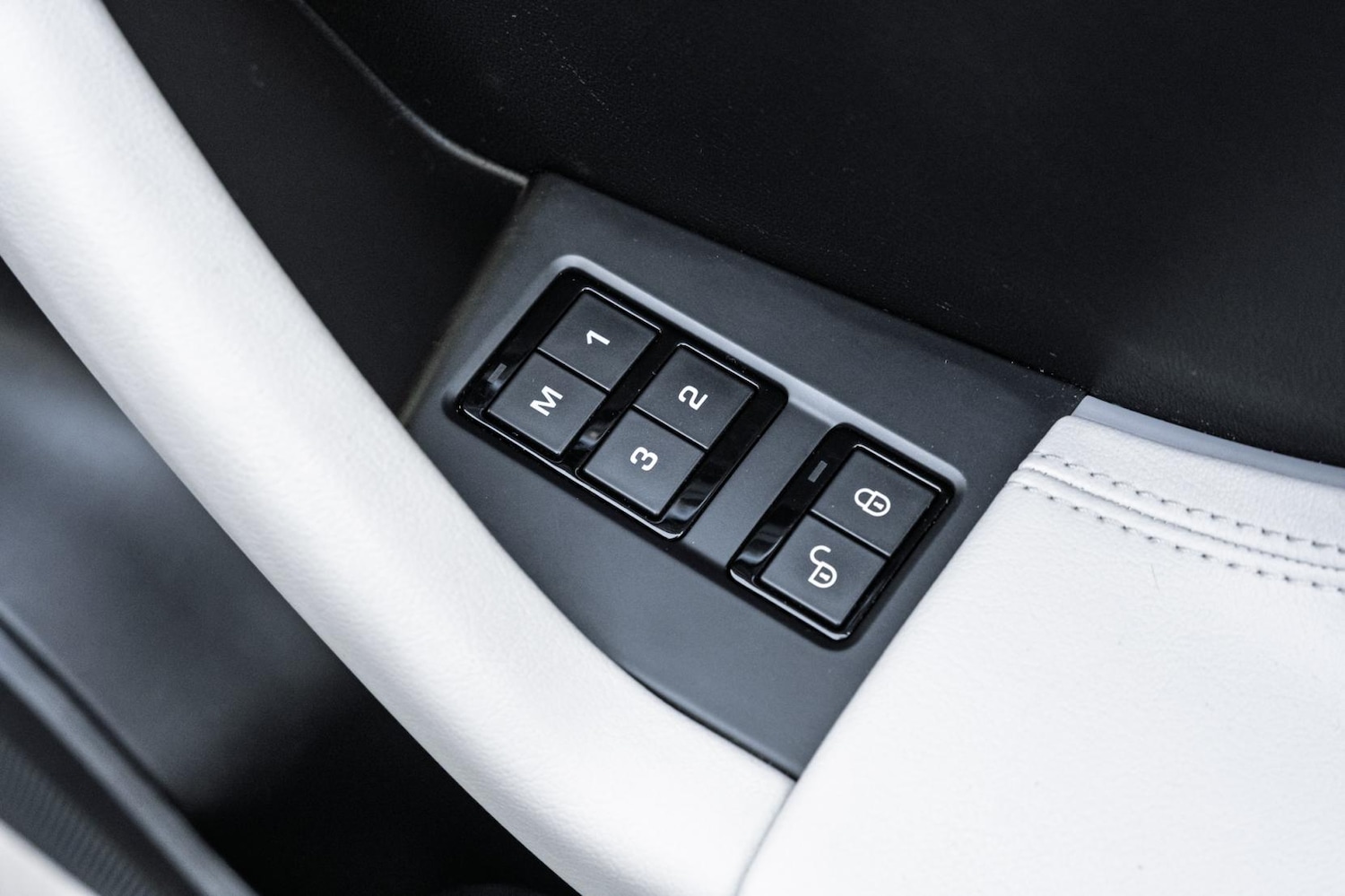 Used Jaguar F-Pace 2019 for sale - 77950892: Photo 77