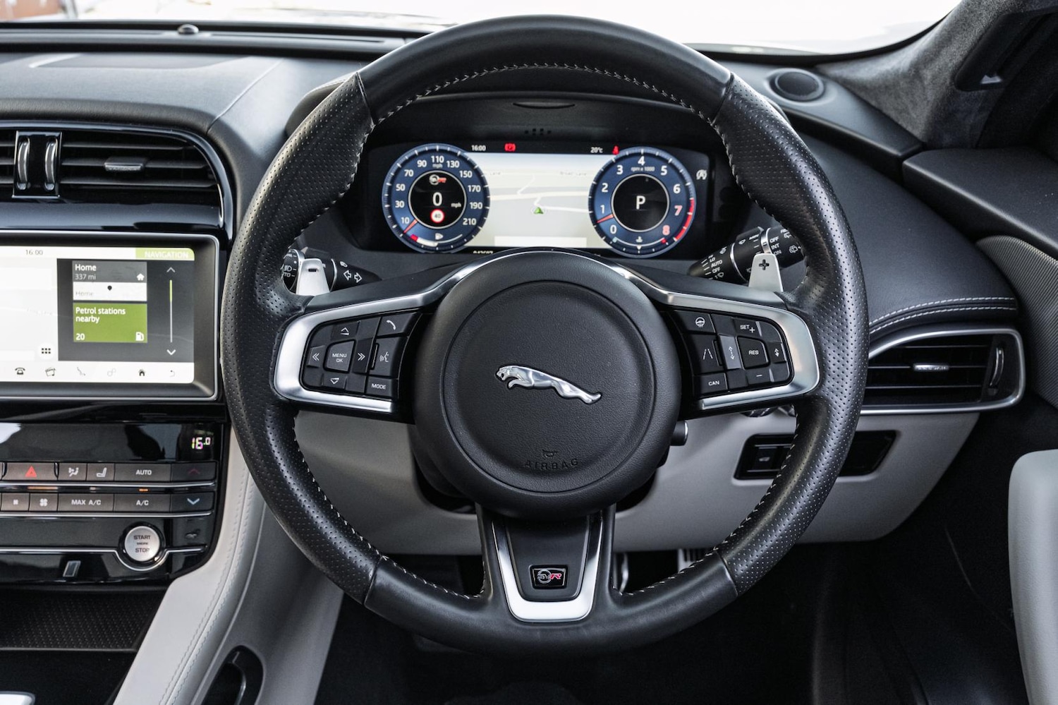 Used Jaguar F-Pace 2019 for sale - 77950892: Photo 79