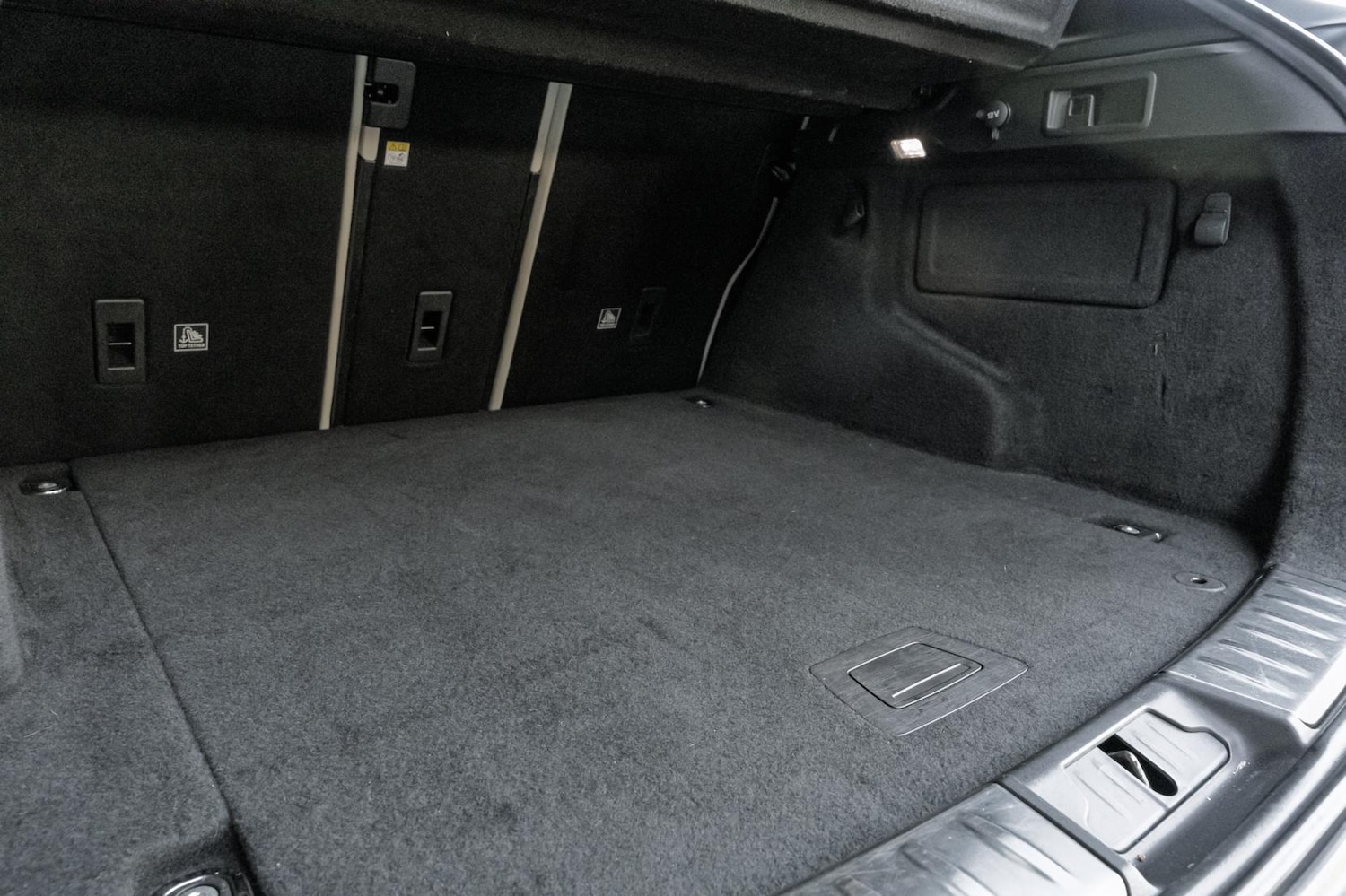 Used Jaguar F-Pace 2019 for sale - 77950892: Photo 83