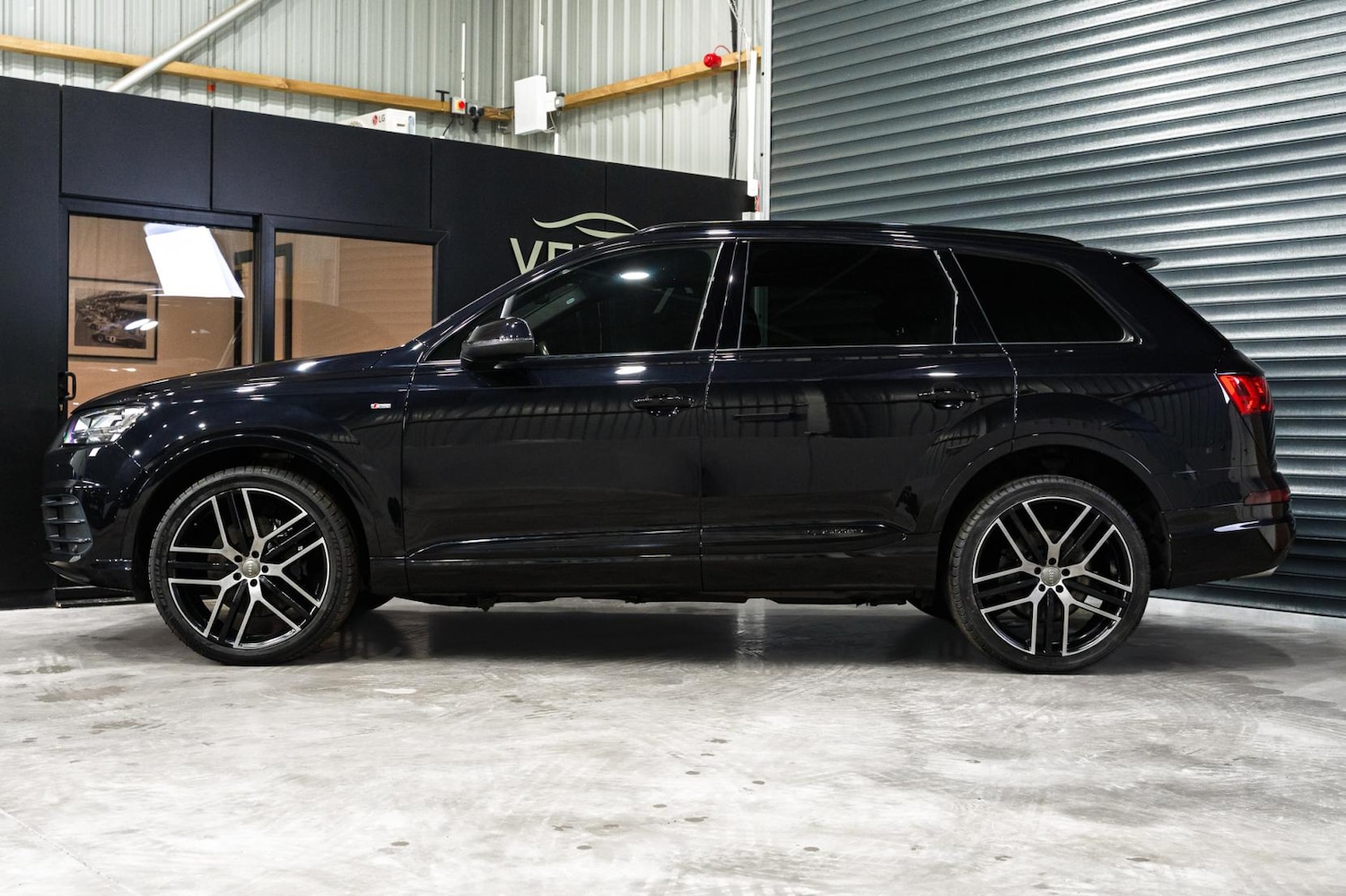 Used Audi Q7 2017 for sale - 77312481: Photo 3