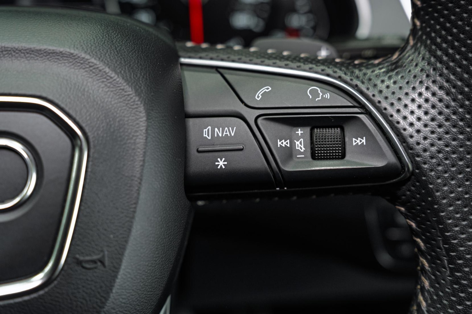 Used Audi Q7 2017 for sale - 77312481: Photo 38