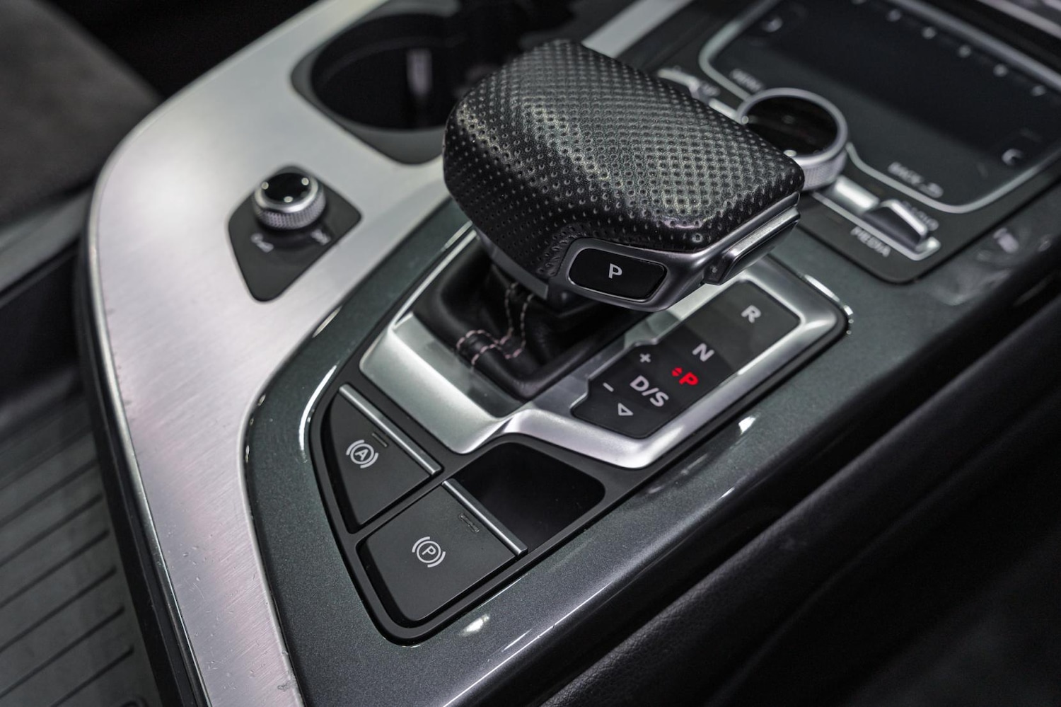 Used Audi Q7 2017 for sale - 77312481: Photo 43