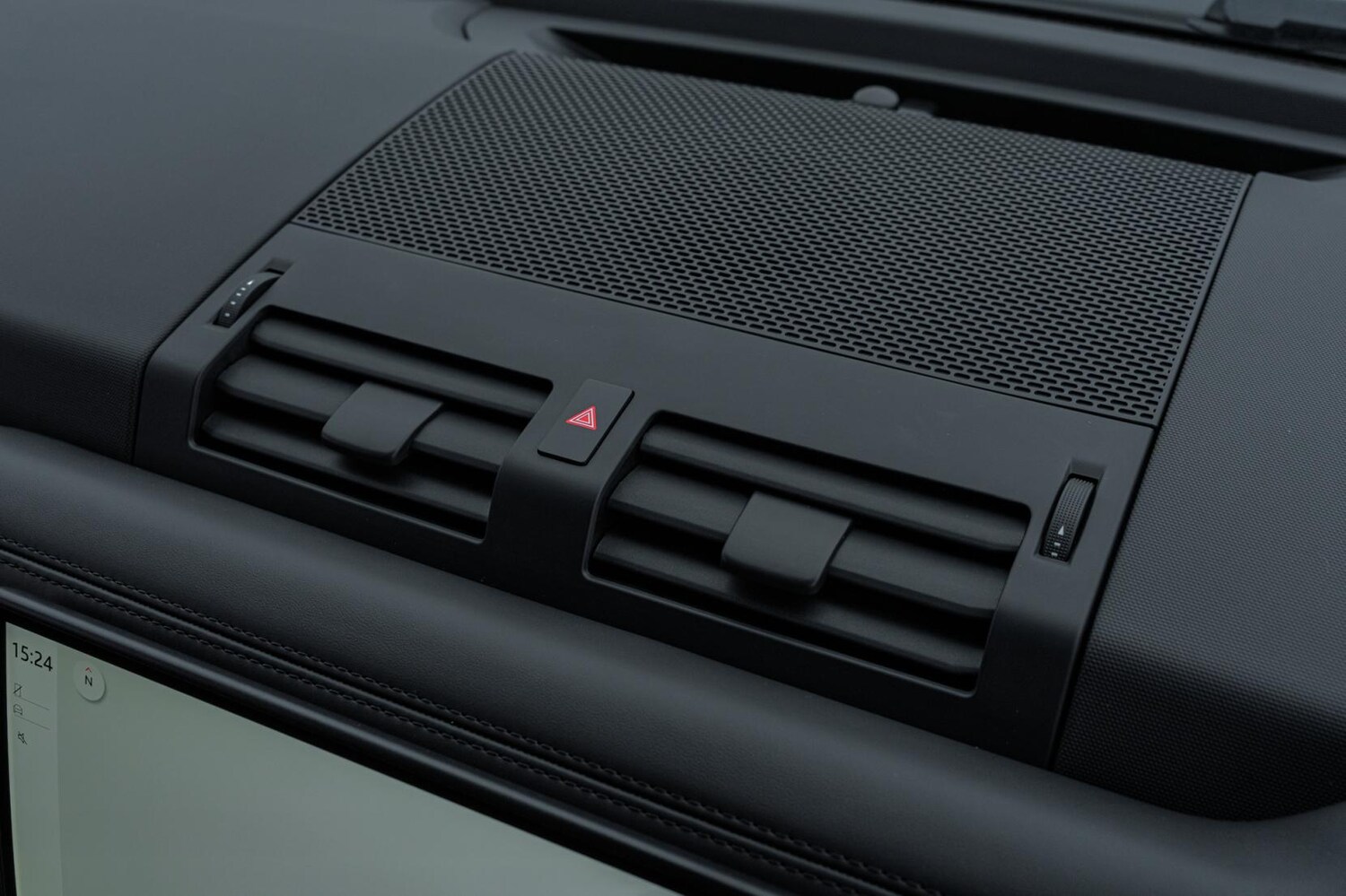 Used Land Rover Defender 2025 for sale - 77342978: Photo 58