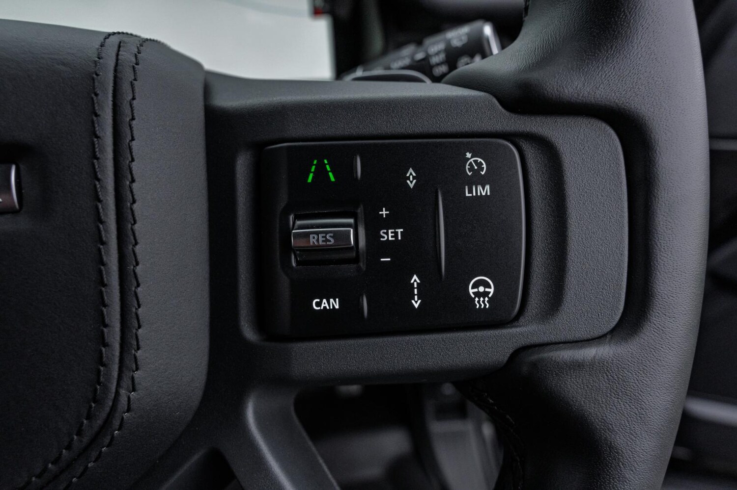 Used Land Rover Defender 2025 for sale - 77342978: Photo 62