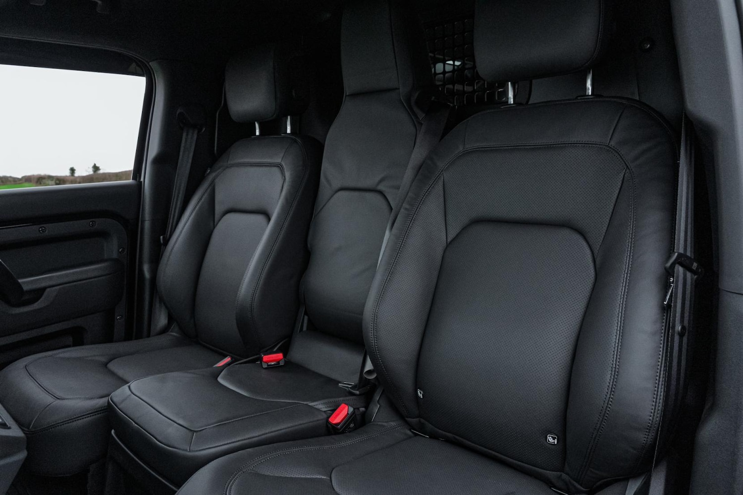 Used Land Rover Defender 2025 for sale - 77342978: Photo 69