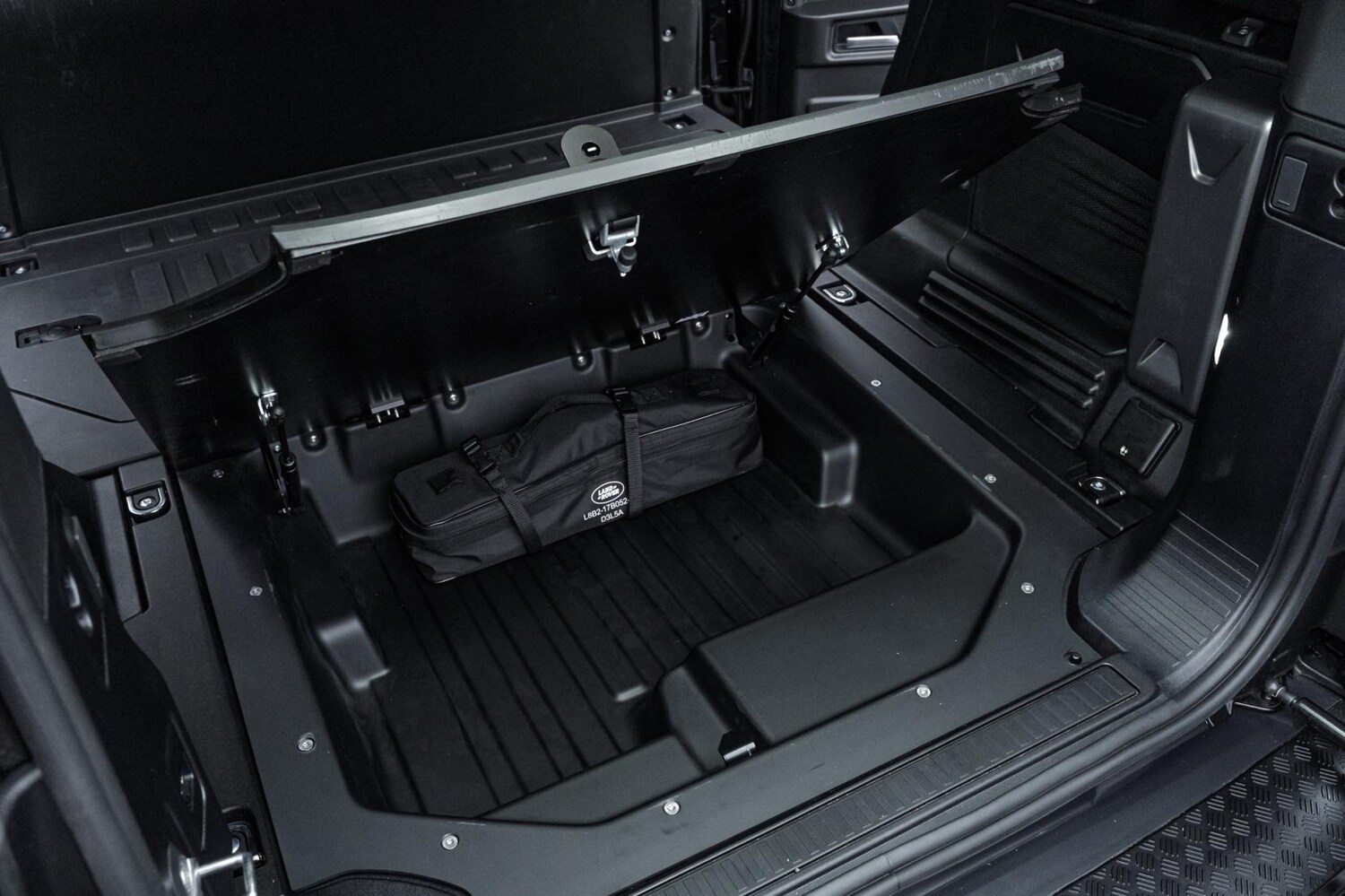 Used Land Rover Defender 2025 for sale - 77342978: Photo 79