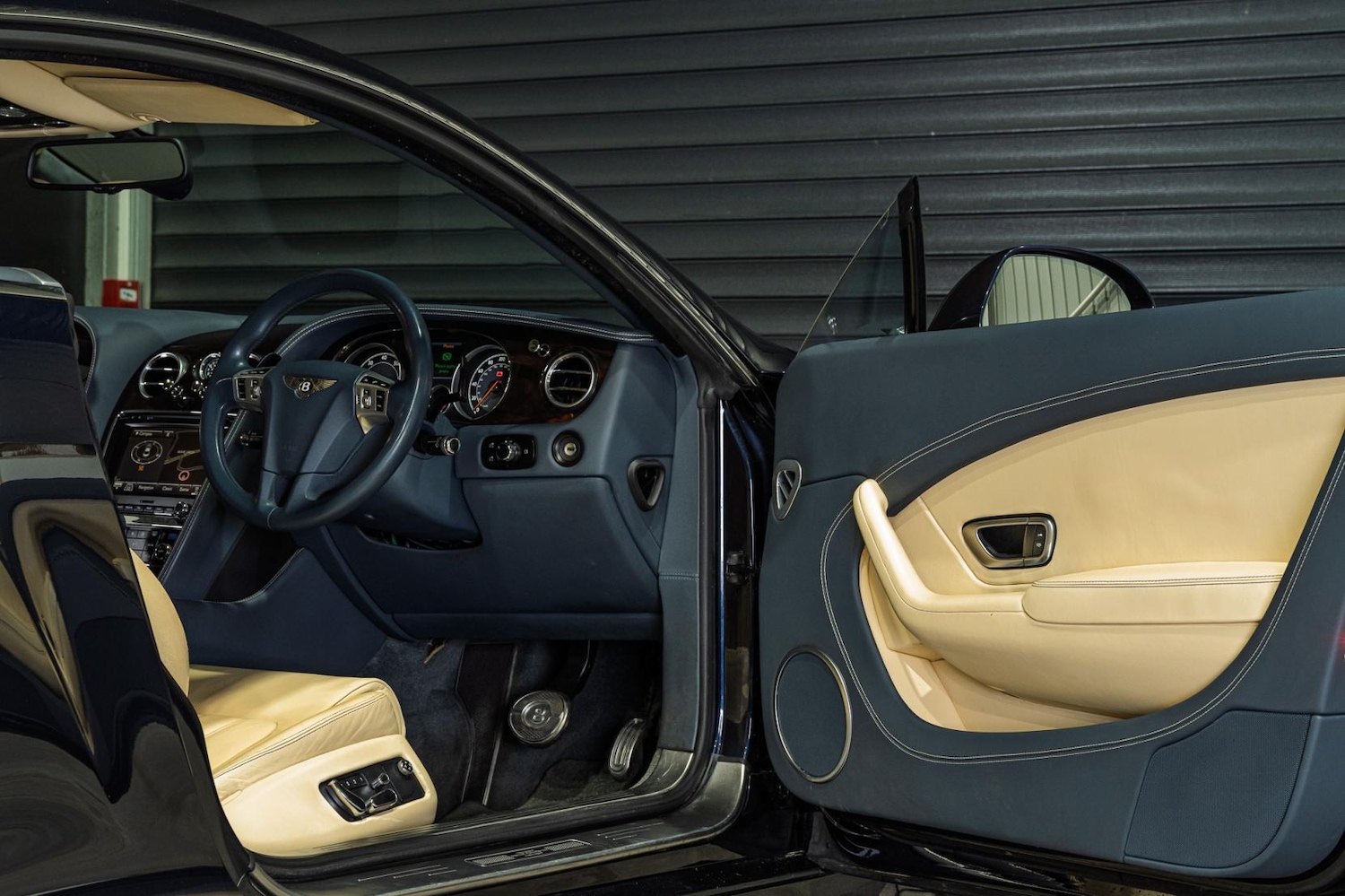 Used Bentley Continental 2012 for sale - 76590090: Photo 31