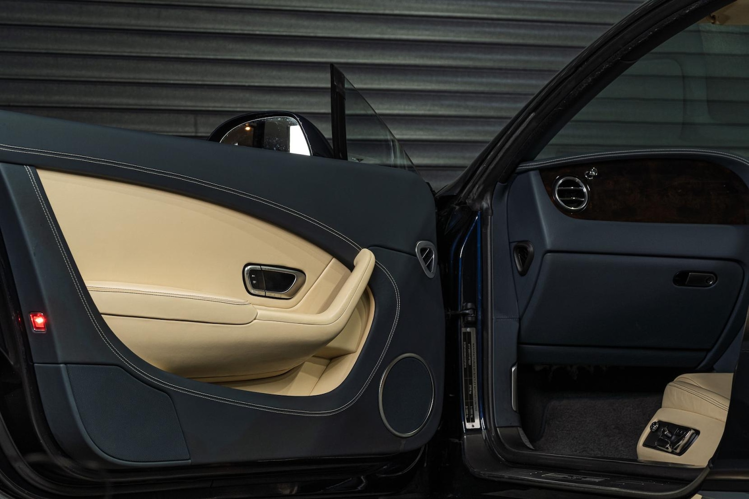 Used Bentley Continental 2012 for sale - 76590090: Photo 35