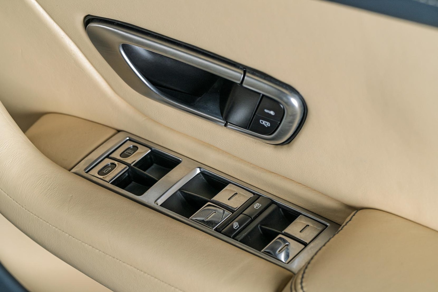 Used Bentley Continental 2012 for sale - 76590090: Photo 40