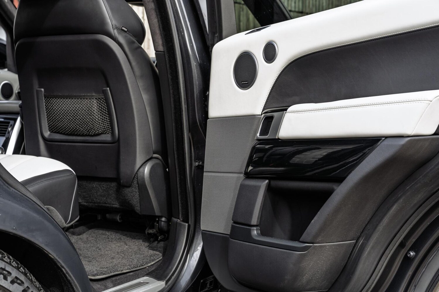 Used Land Rover Range Rover Sport 2016 for sale - 77891844: Photo 28