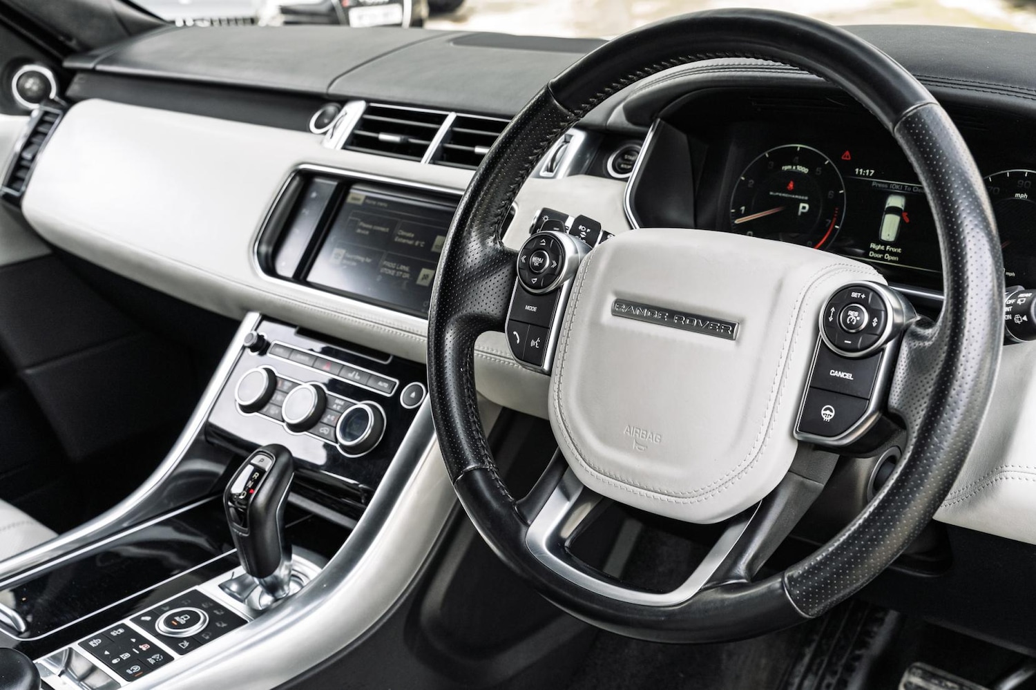 Used Land Rover Range Rover Sport 2016 for sale - 77891844: Photo 33