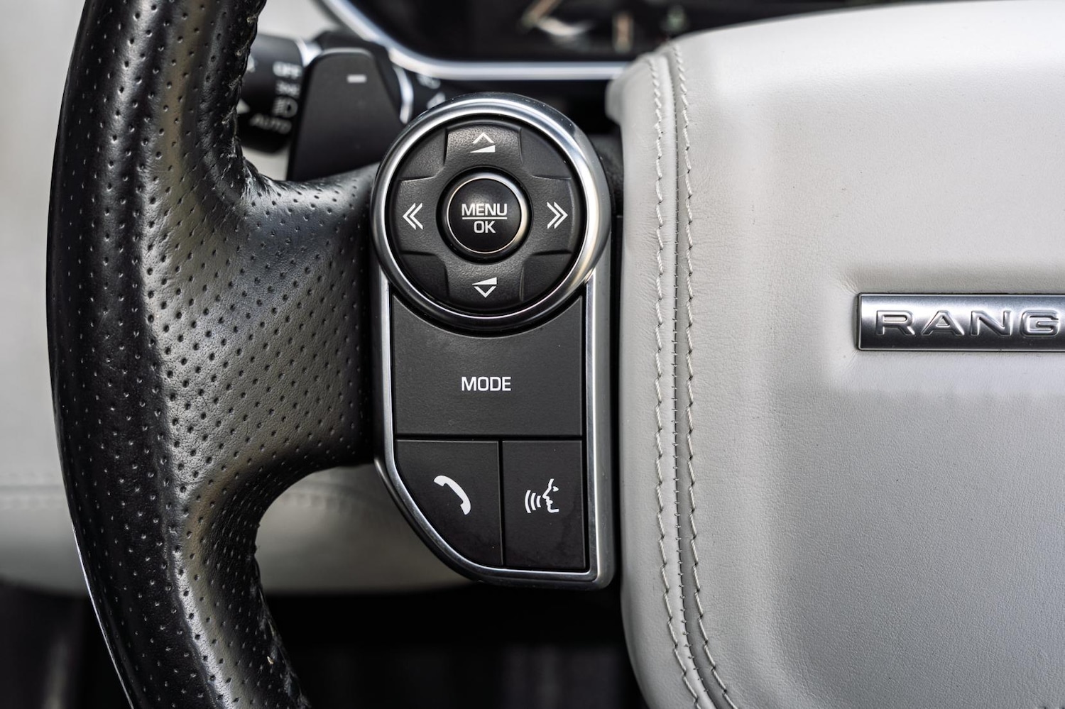 Used Land Rover Range Rover Sport 2016 for sale - 77891844: Photo 42