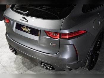 Used Jaguar F-Pace 2019 for sale - 76782124: Photo