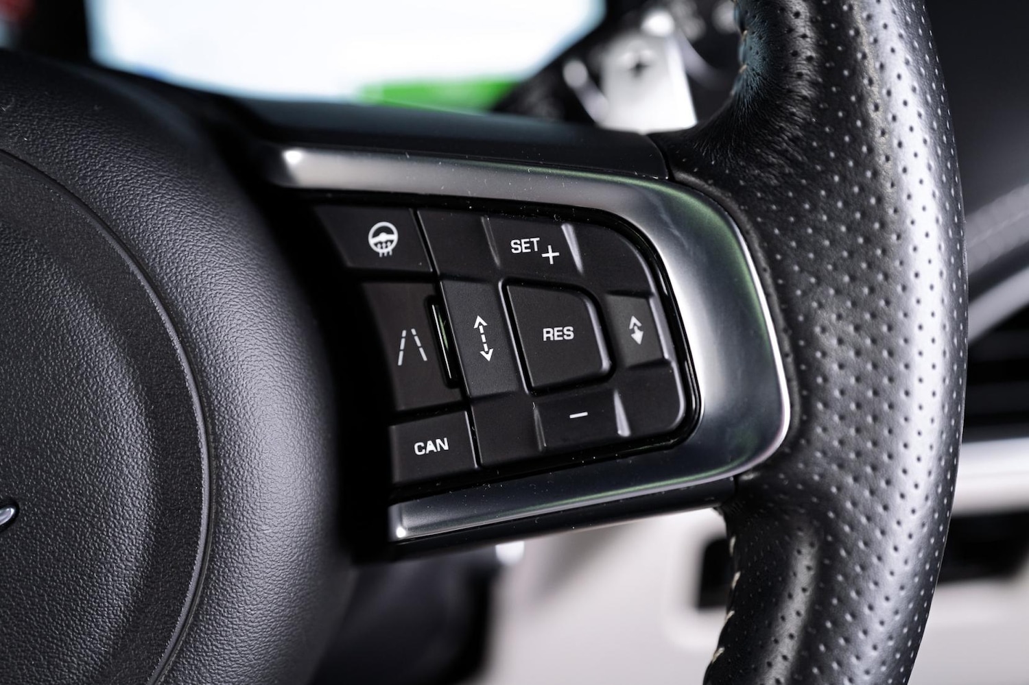 Used Jaguar F-Pace 2019 for sale - 76782124: Photo 63