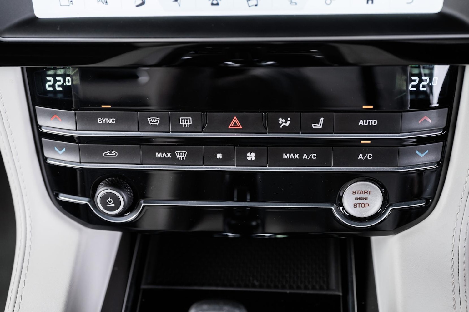 Used Jaguar F-Pace 2019 for sale - 76782124: Photo 66