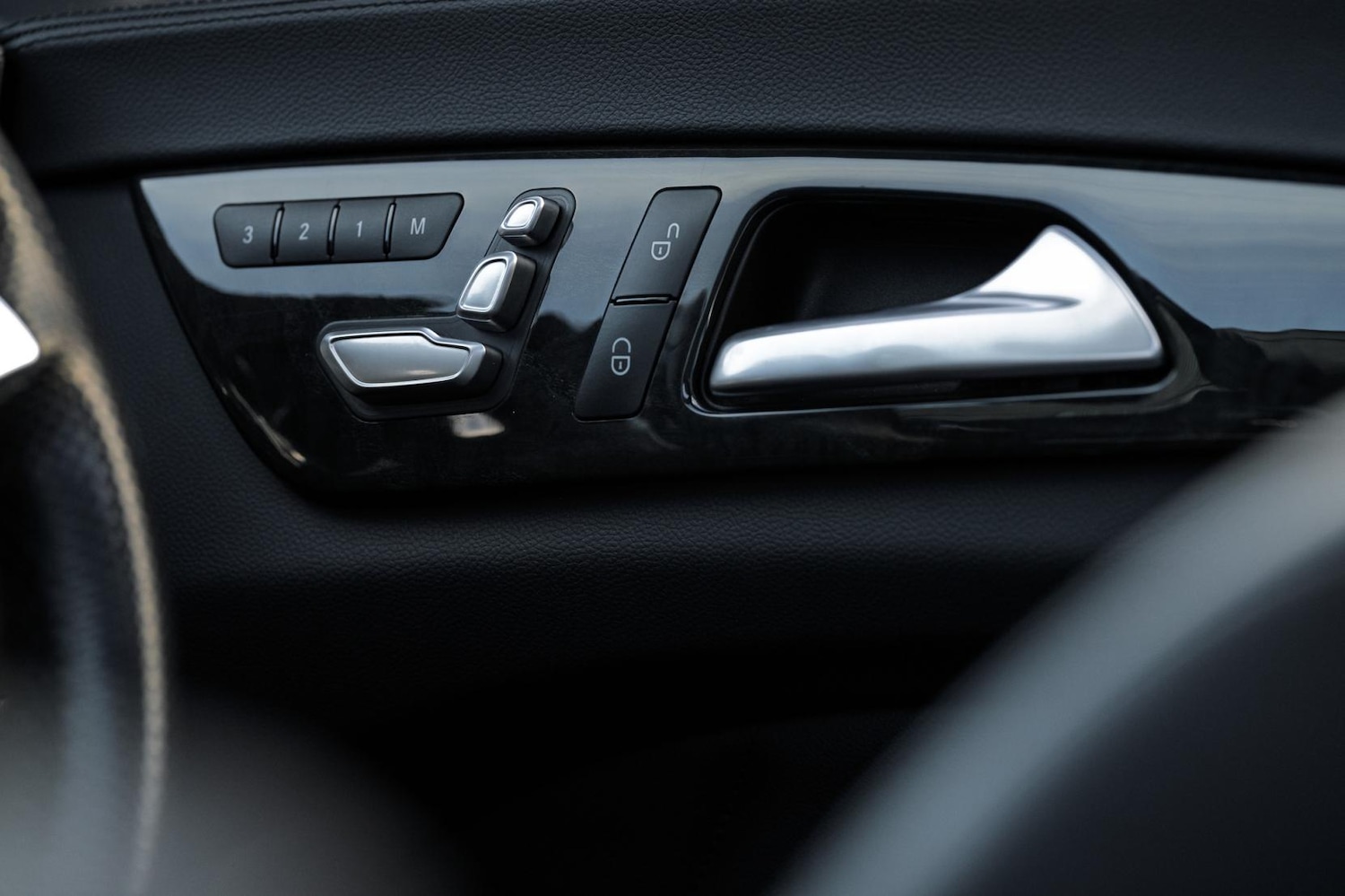 Used Mercedes-Benz CLS 2017 for sale - 76835181: Photo 32