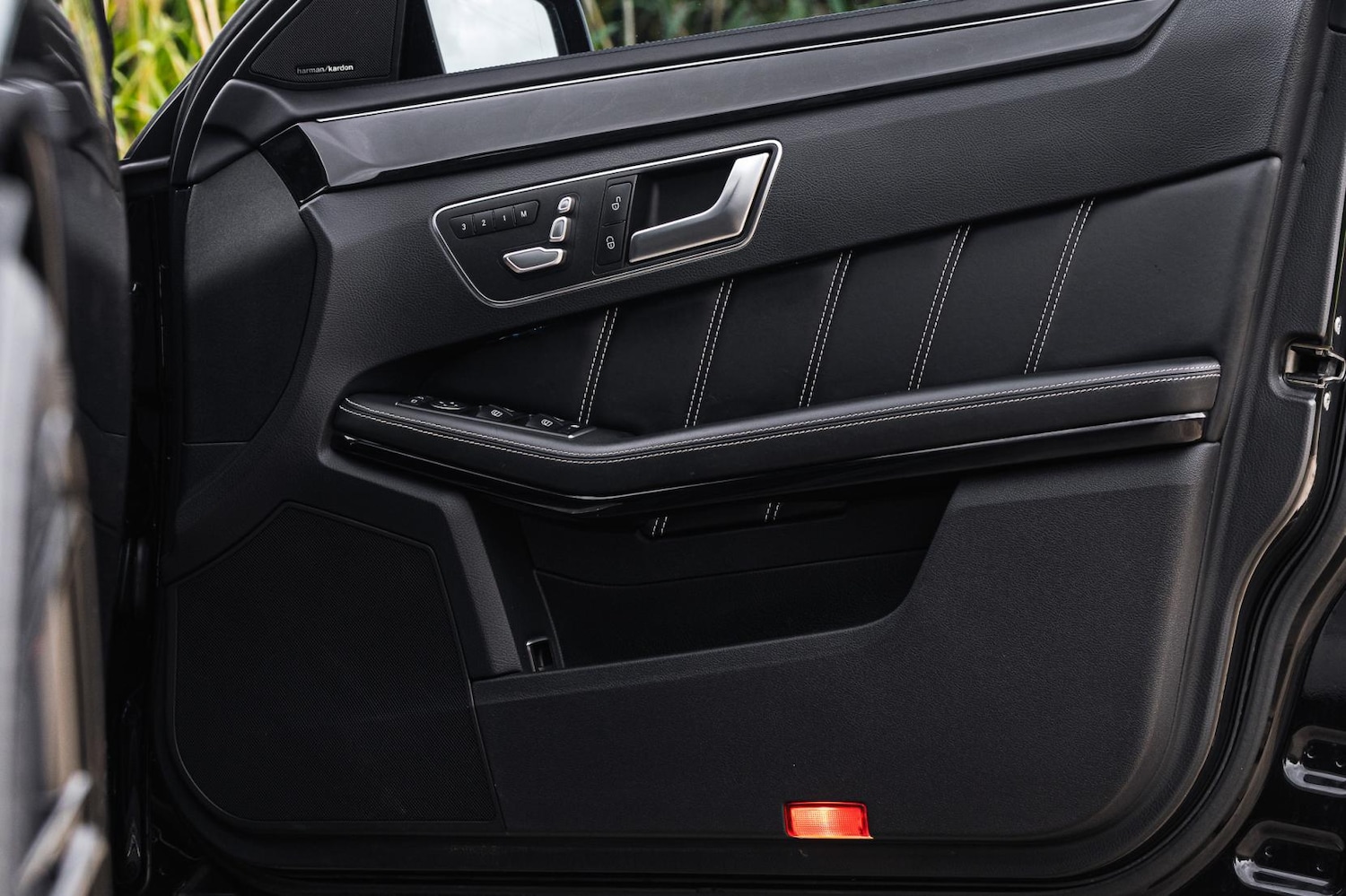 Used Mercedes-Benz E Class 2014 for sale - 76431201: Photo 30