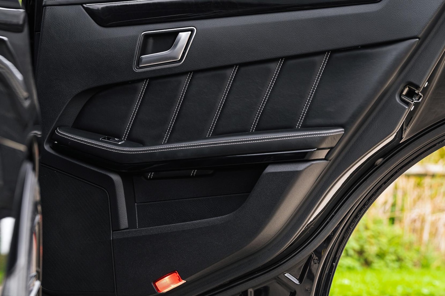 Used Mercedes-Benz E Class 2014 for sale - 76431201: Photo 34