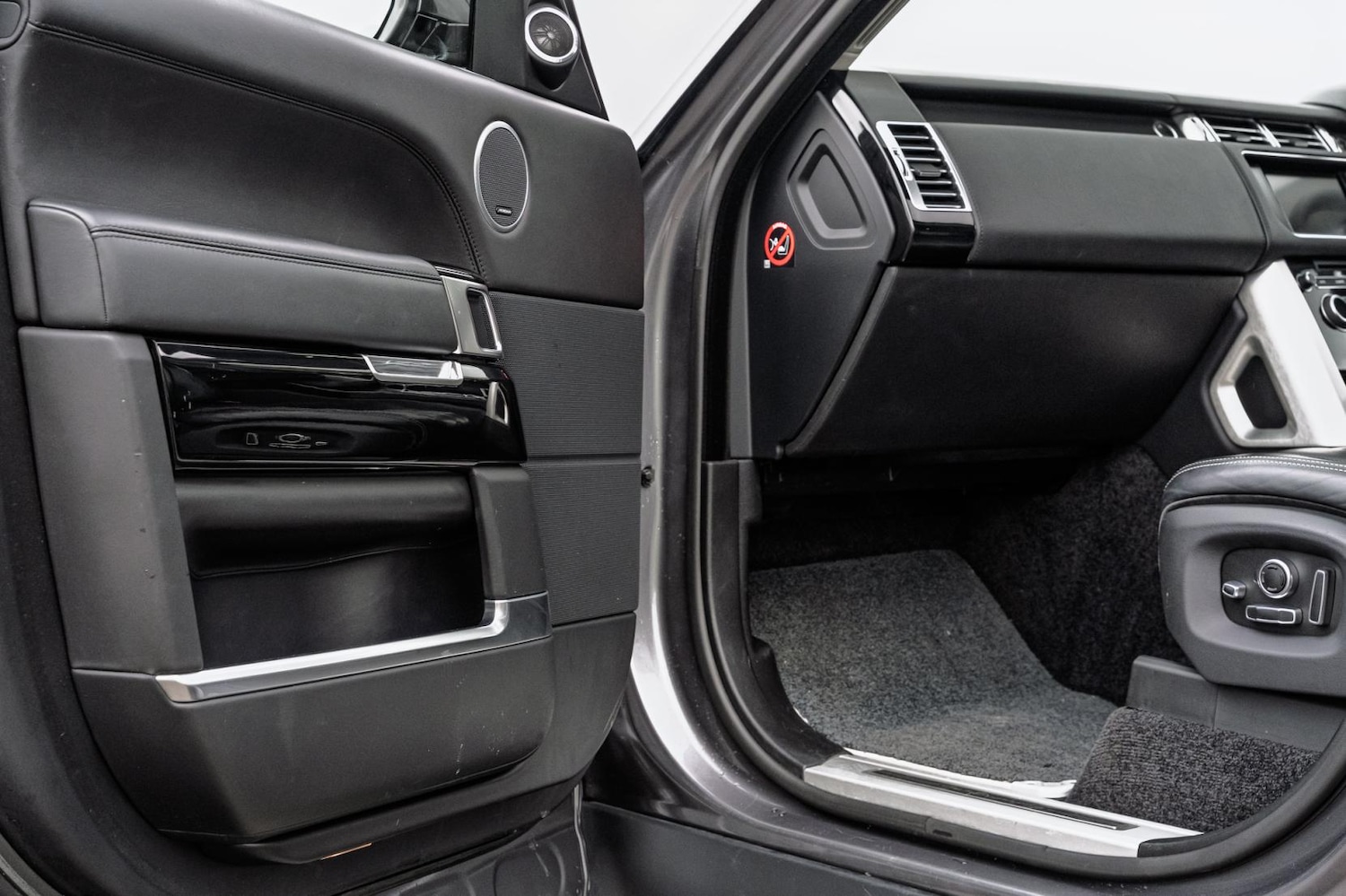 Used Land Rover Range Rover 2016 for sale - 77682225: Photo 40