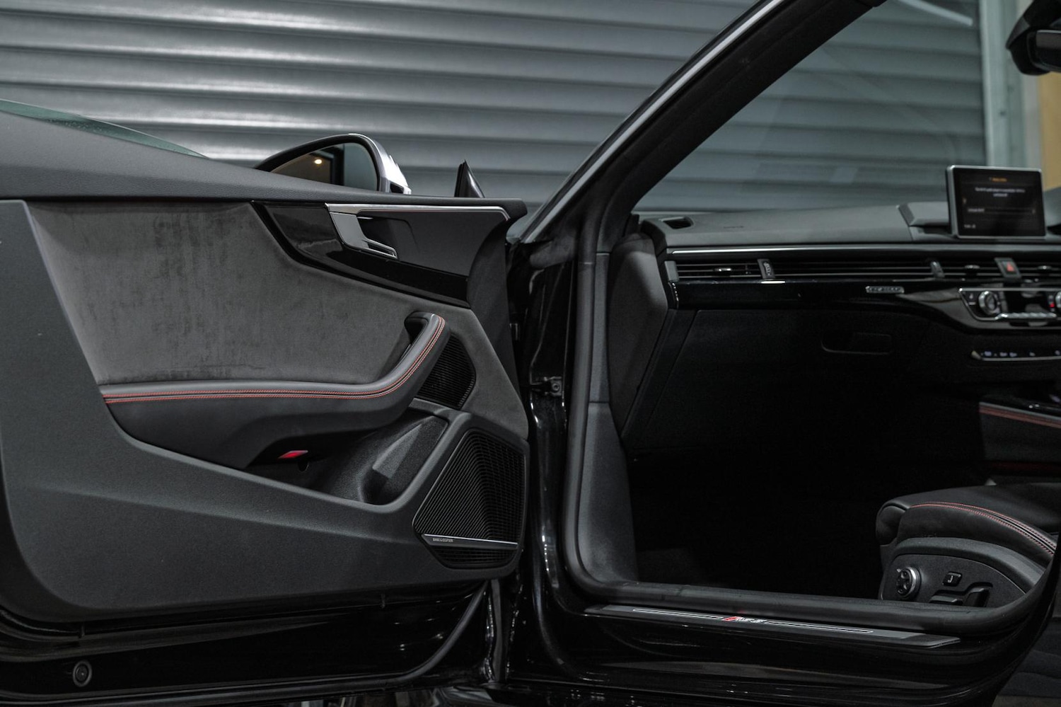 Used Audi RS5 2018 for sale - 76847345: Photo 35