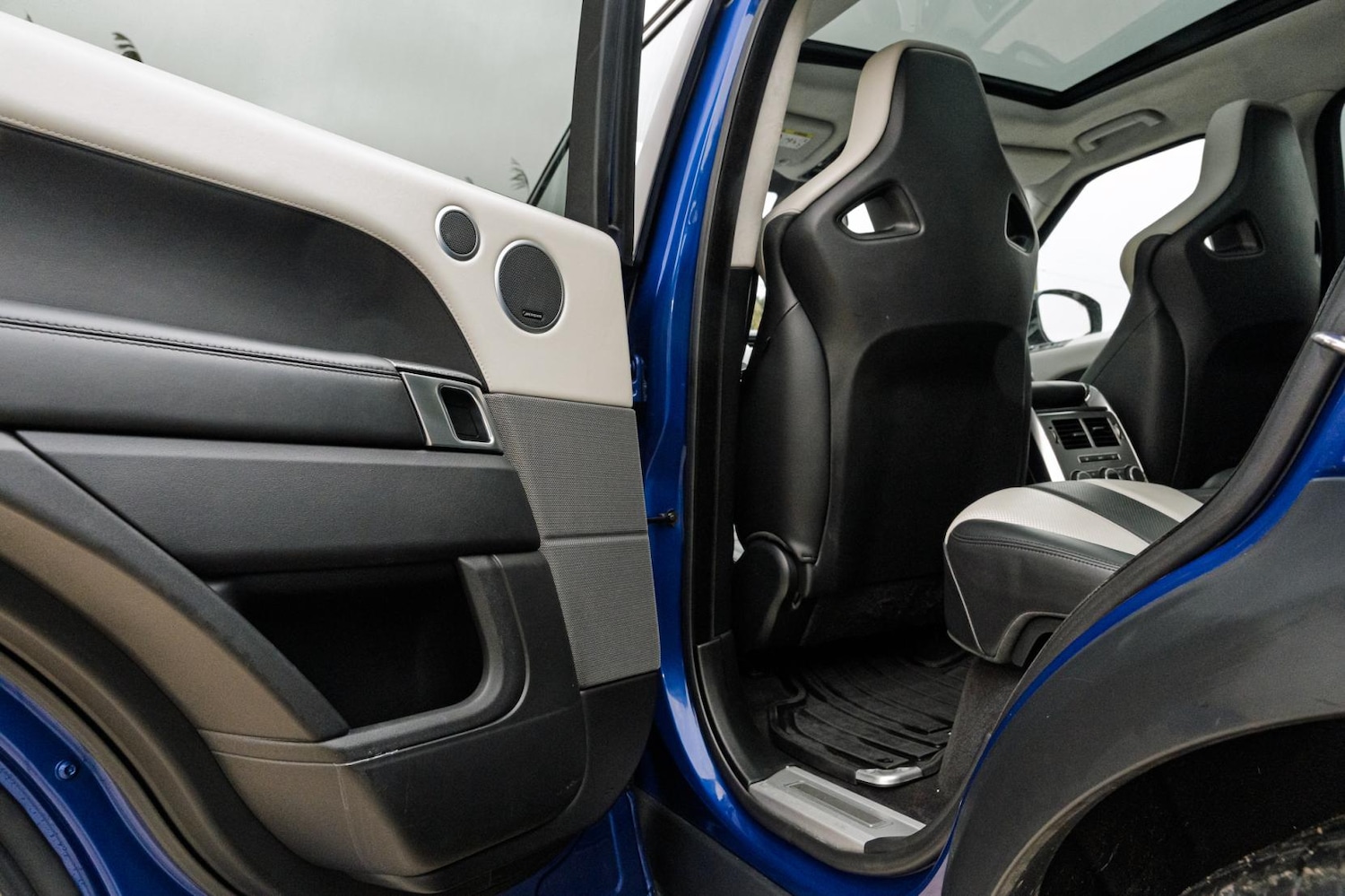 Used Land Rover Range Rover Sport 2016 for sale - 77385608: Photo 40