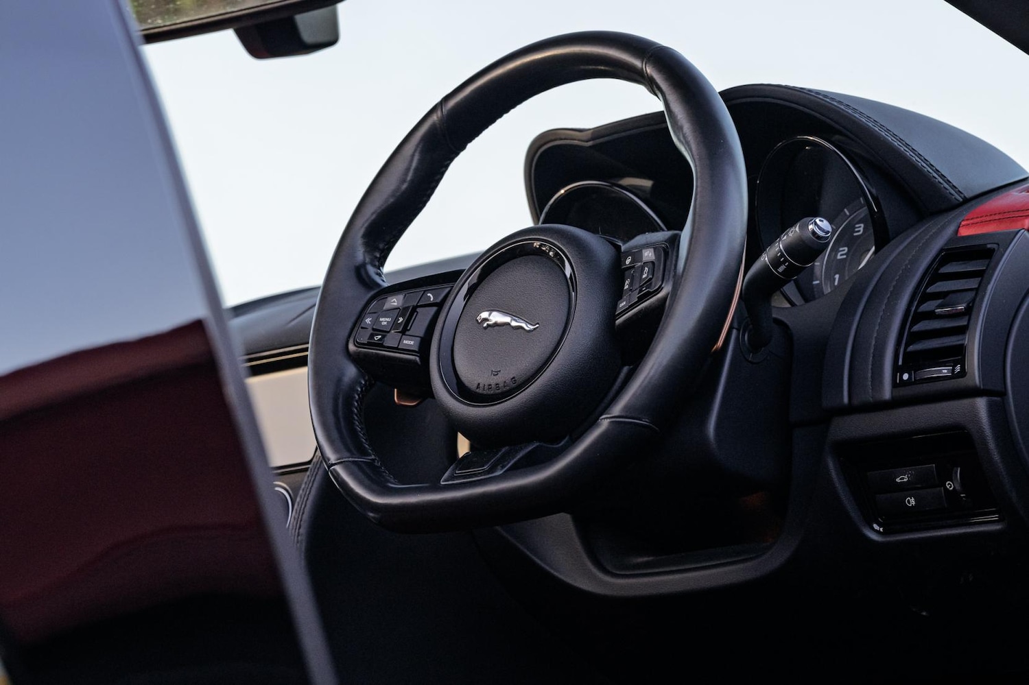 Used Jaguar F-Type 2014 for sale - 77005941: Photo 35