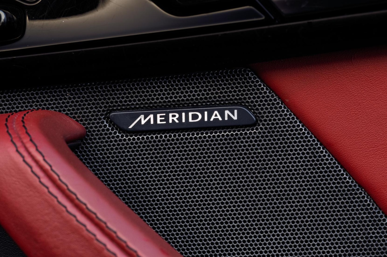 Used Jaguar F-Type 2014 for sale - 77005941: Photo 36