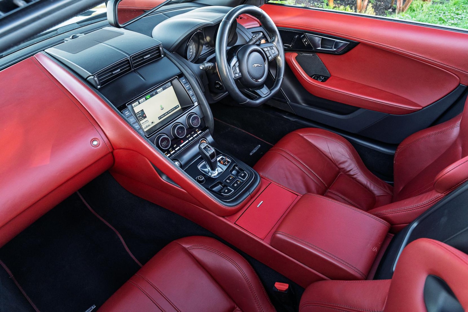 Used Jaguar F-Type 2014 for sale - 77005941: Photo 47