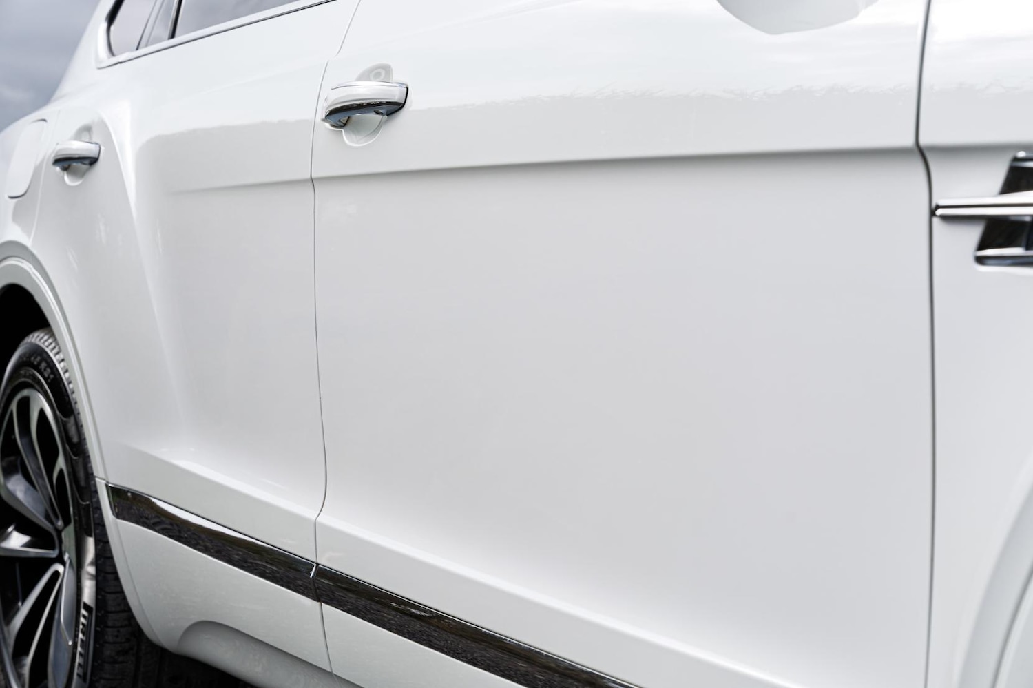 Used Bentley Bentayga 2017 for sale - 77622942: Photo 27