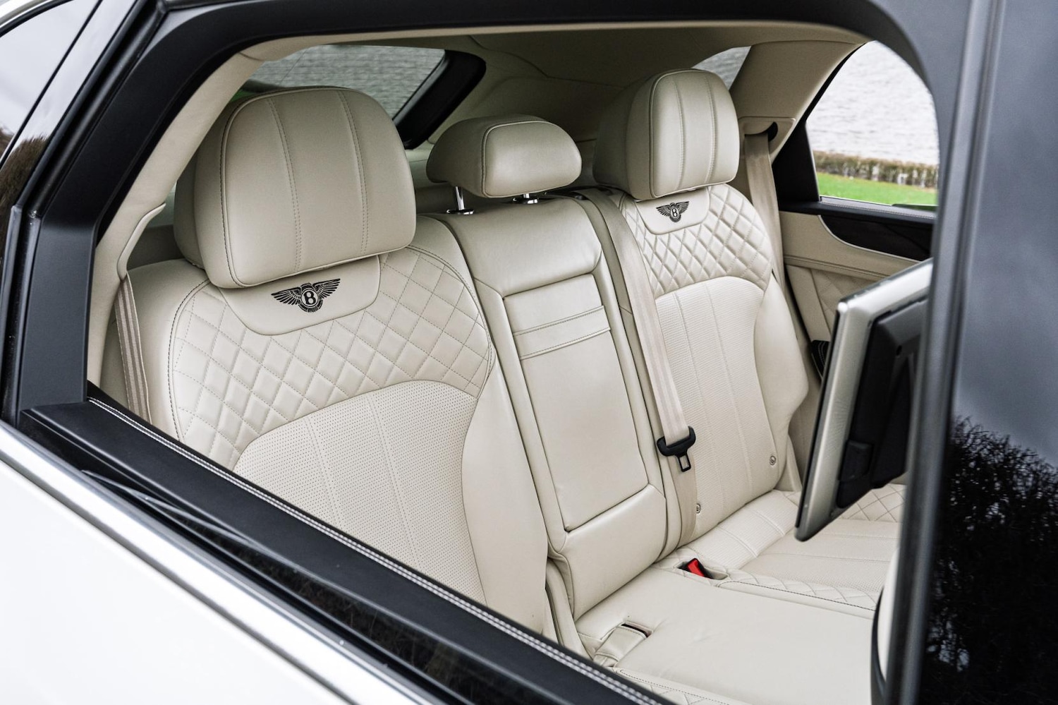 Used Bentley Bentayga 2017 for sale - 77622942: Photo 46