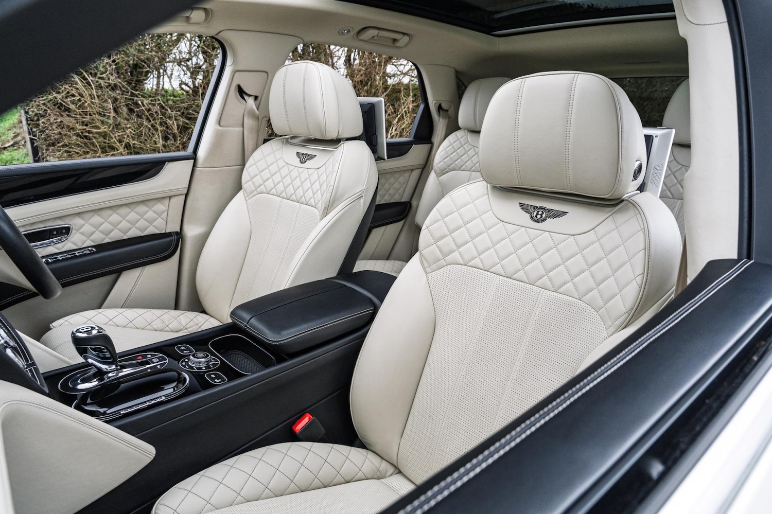 Used Bentley Bentayga 2017 for sale - 77622942: Photo 47