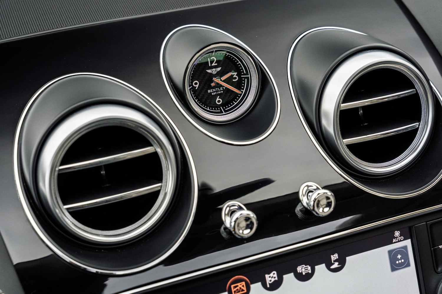 Used Bentley Bentayga 2017 for sale - 77622942: Photo 49