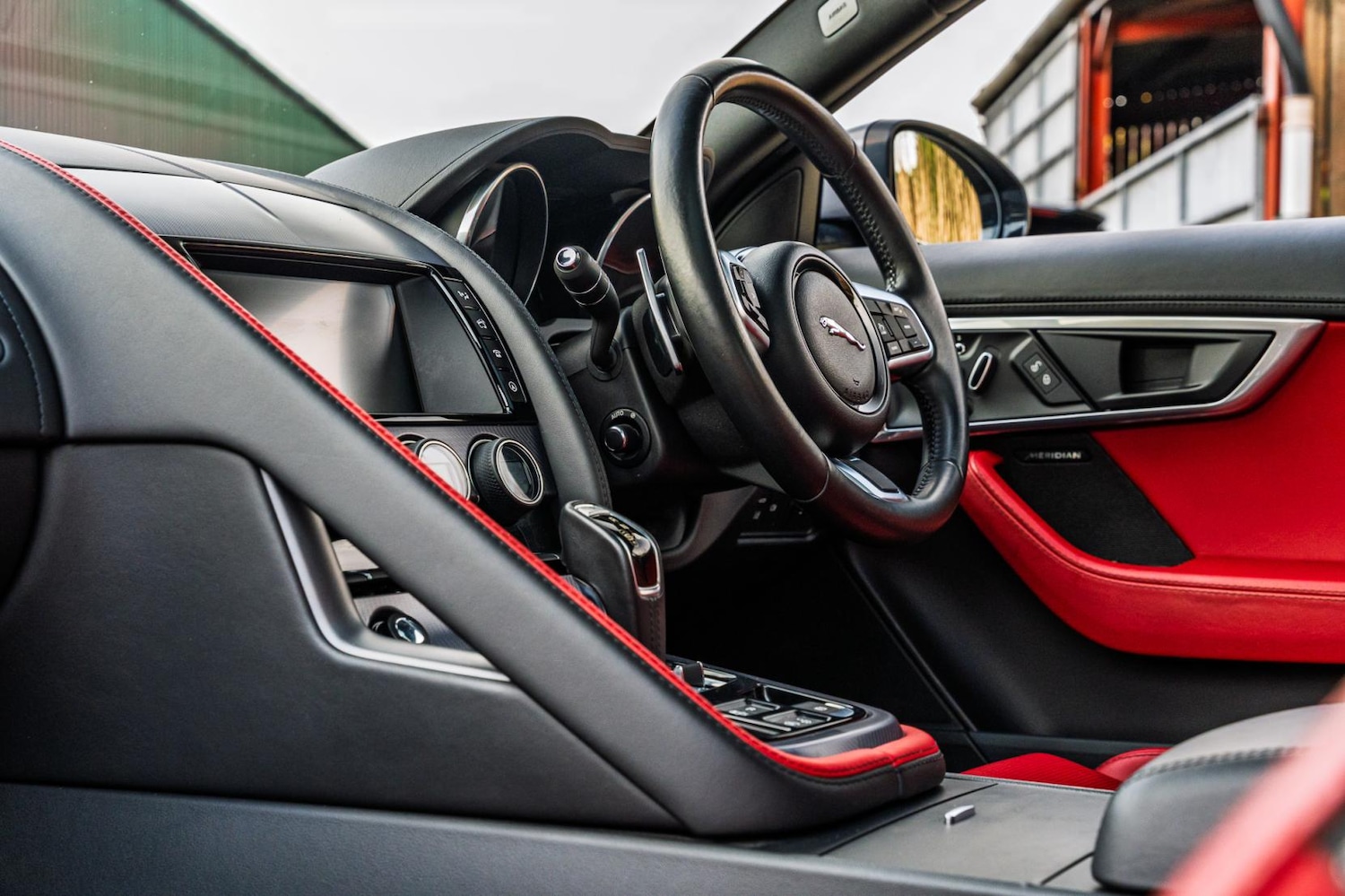 Used Jaguar F-Type 2017 for sale - 77536396: Photo 49