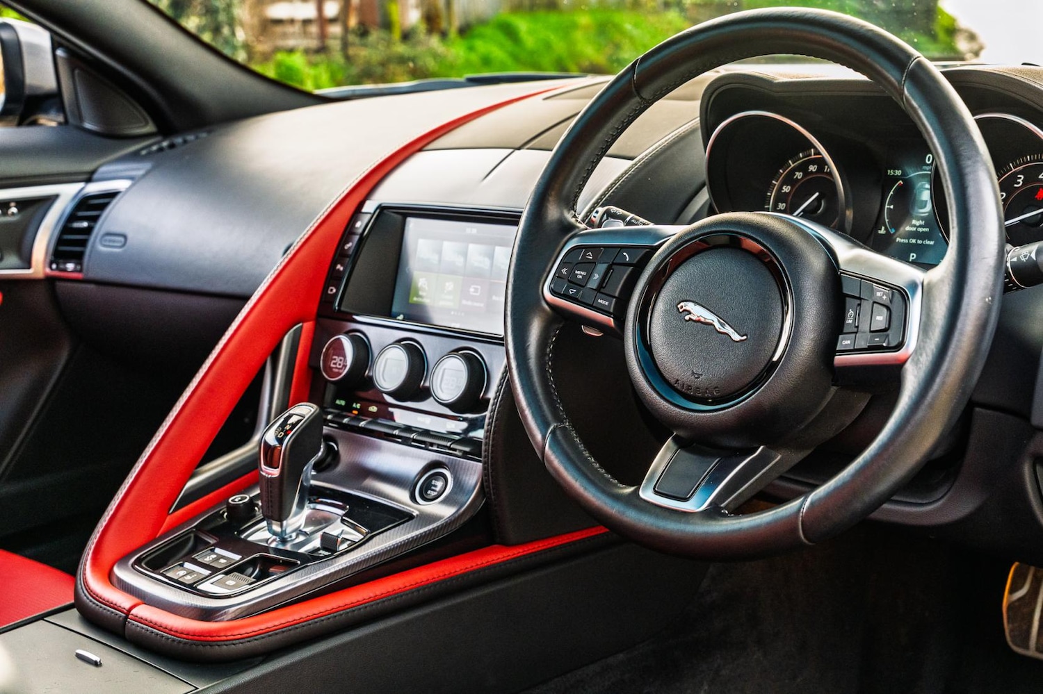 Used Jaguar F-Type 2017 for sale - 77536396: Photo 55