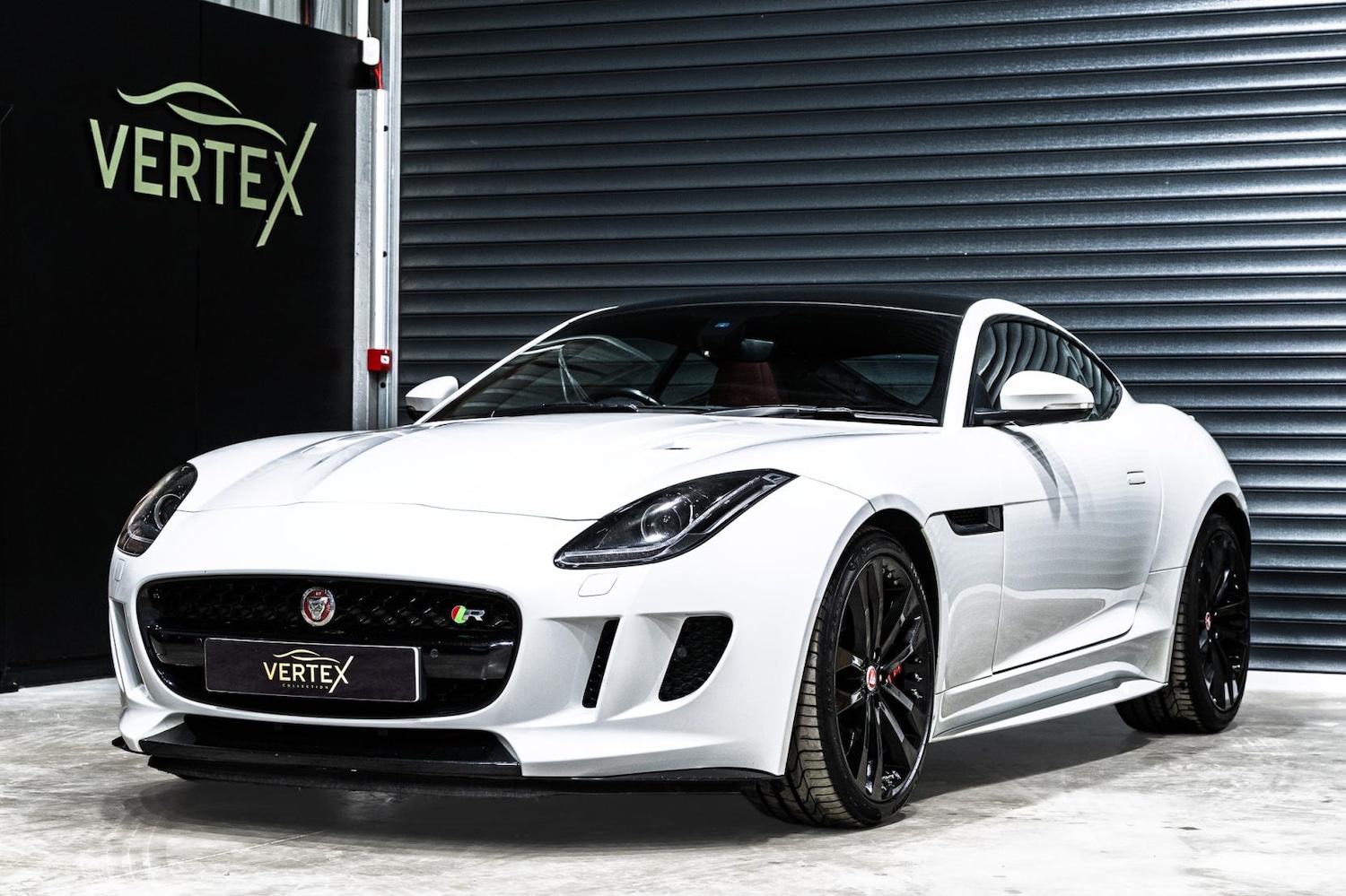 Used Jaguar F-Type 2016 for sale - 76521256: Photo 1