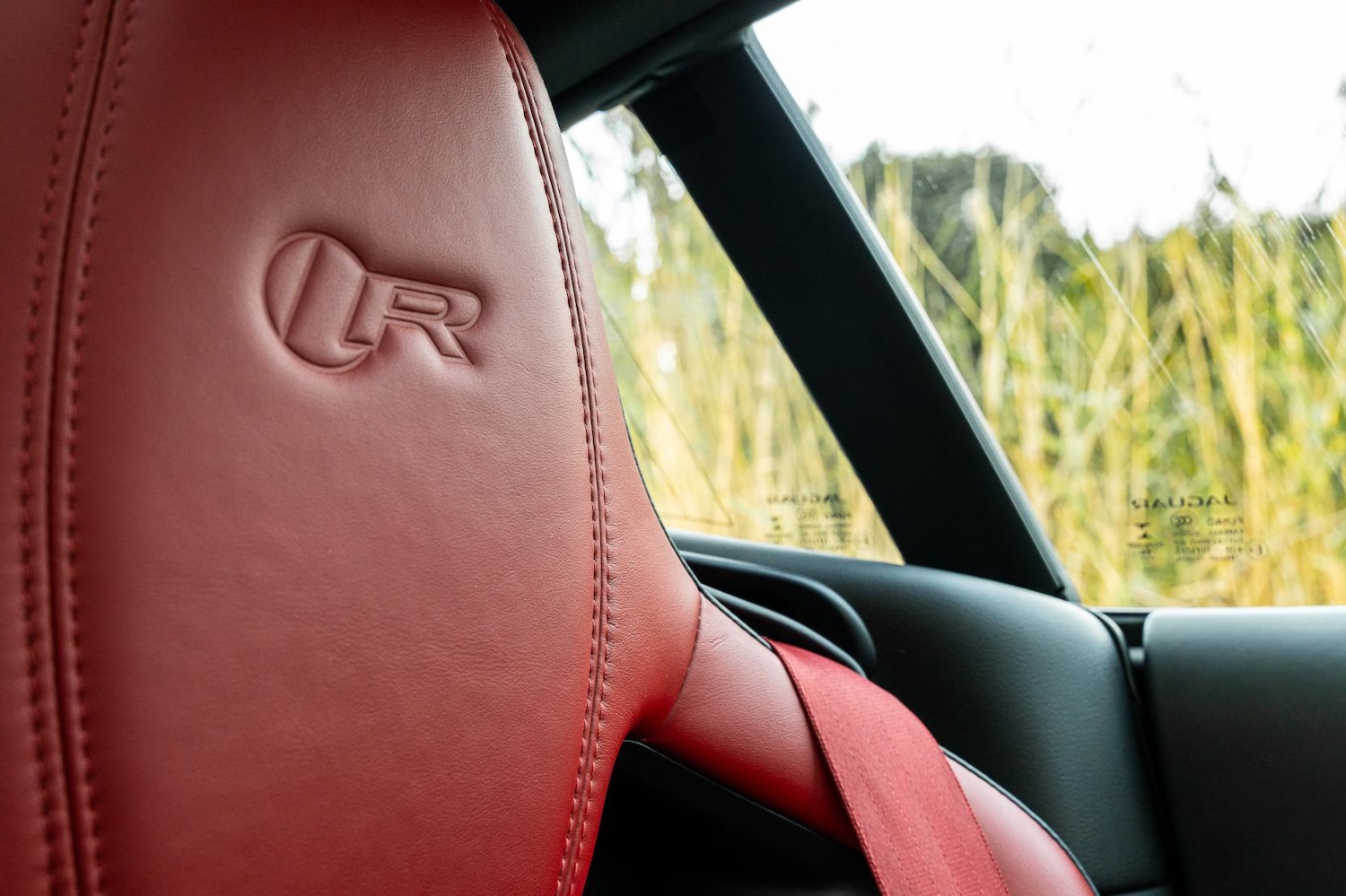 Used Jaguar F-Type 2016 for sale - 76521256: Photo 14