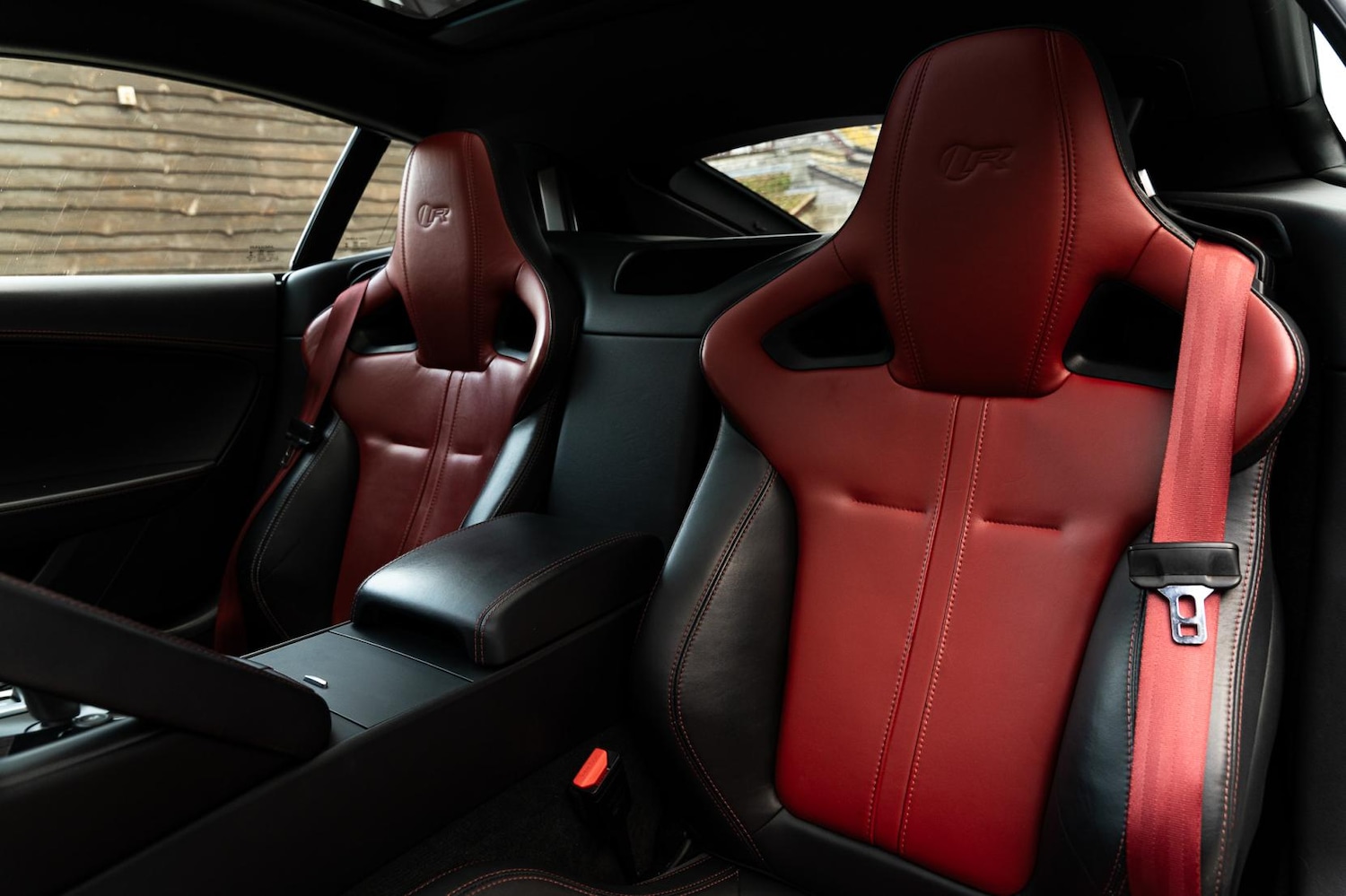 Used Jaguar F-Type 2016 for sale - 76521256: Photo 28