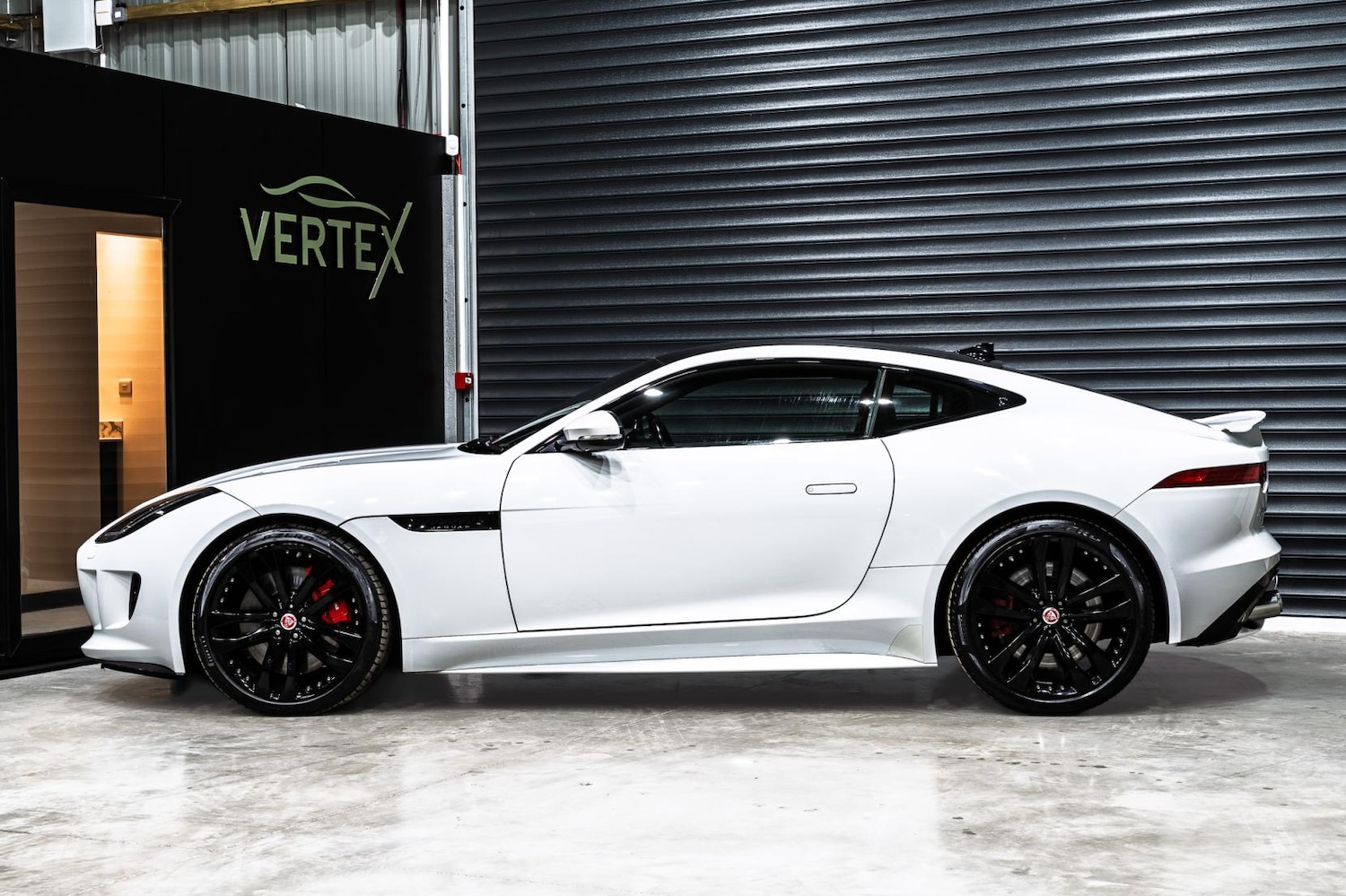 Used Jaguar F-Type 2016 for sale - 76521256: Photo 37