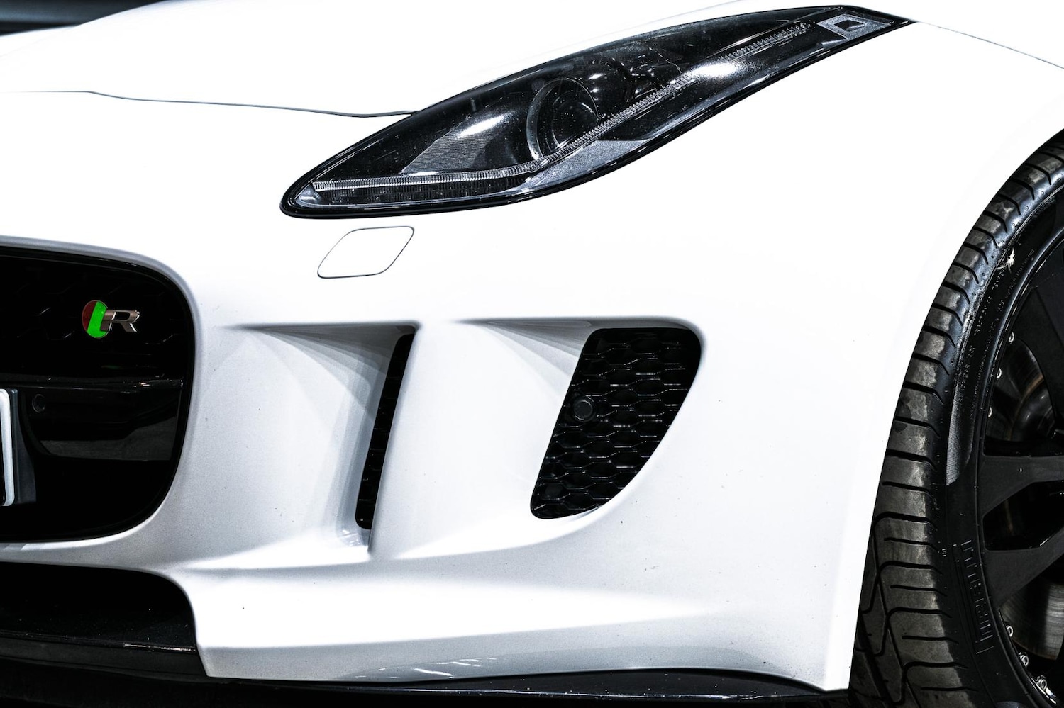 Used Jaguar F-Type 2016 for sale - 76521256: Photo 42