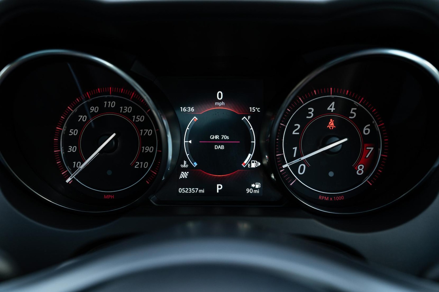 Used Jaguar F-Type 2016 for sale - 76521256: Photo 6