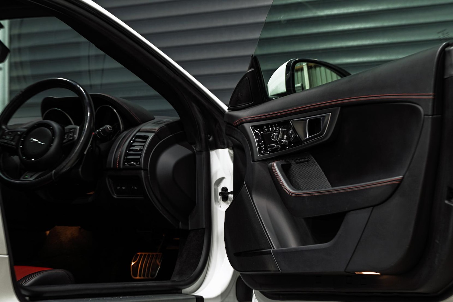 Used Jaguar F-Type 2016 for sale - 76521256: Photo 67