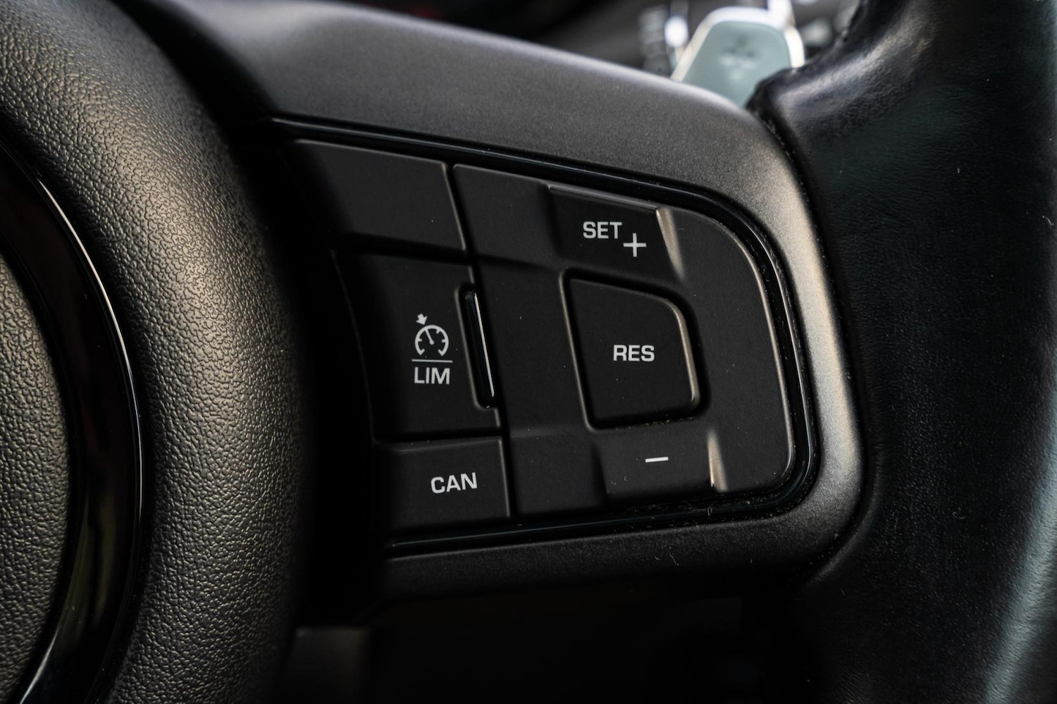 Used Jaguar F-Type 2016 for sale - 76521256: Photo 7