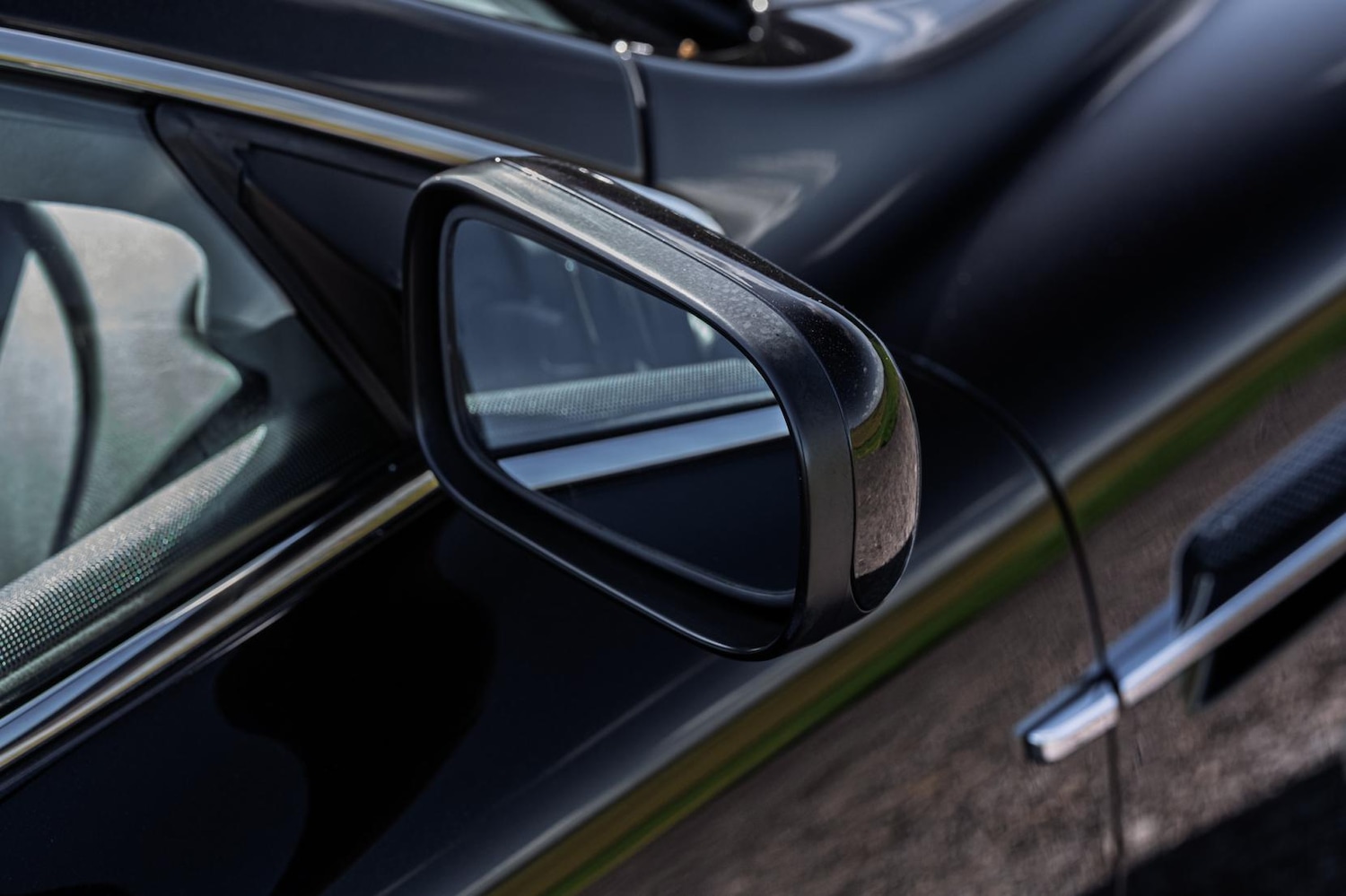 Used Aston Martin DB9 2008 for sale - 77891847: Photo 17