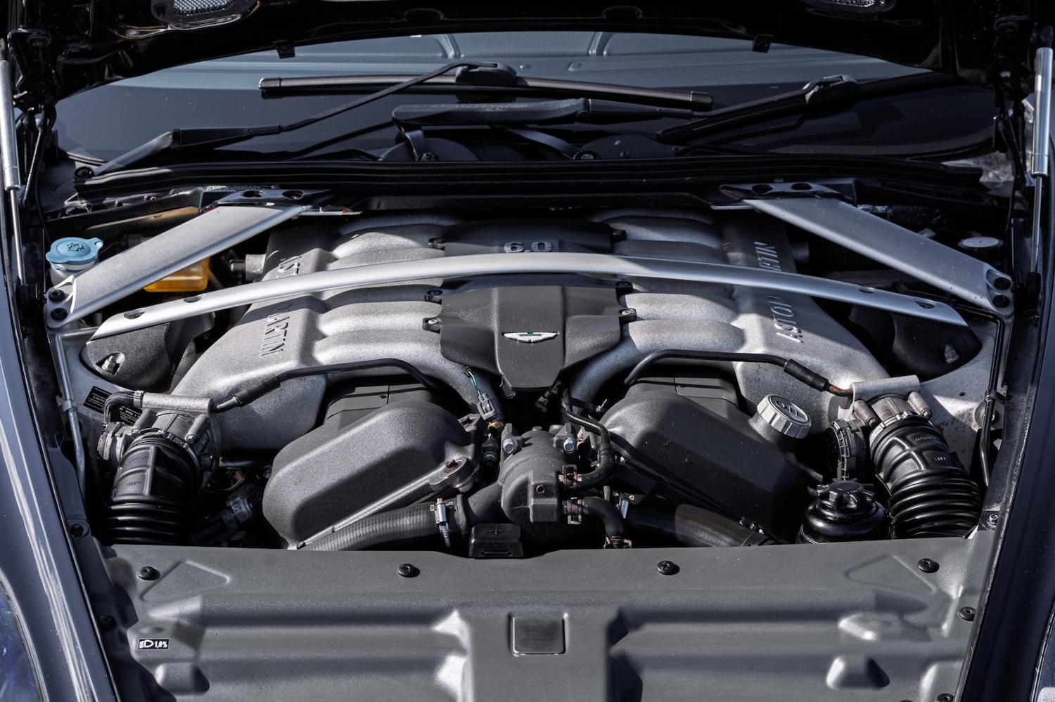 Used Aston Martin DB9 2008 for sale - 77891847: Photo 32