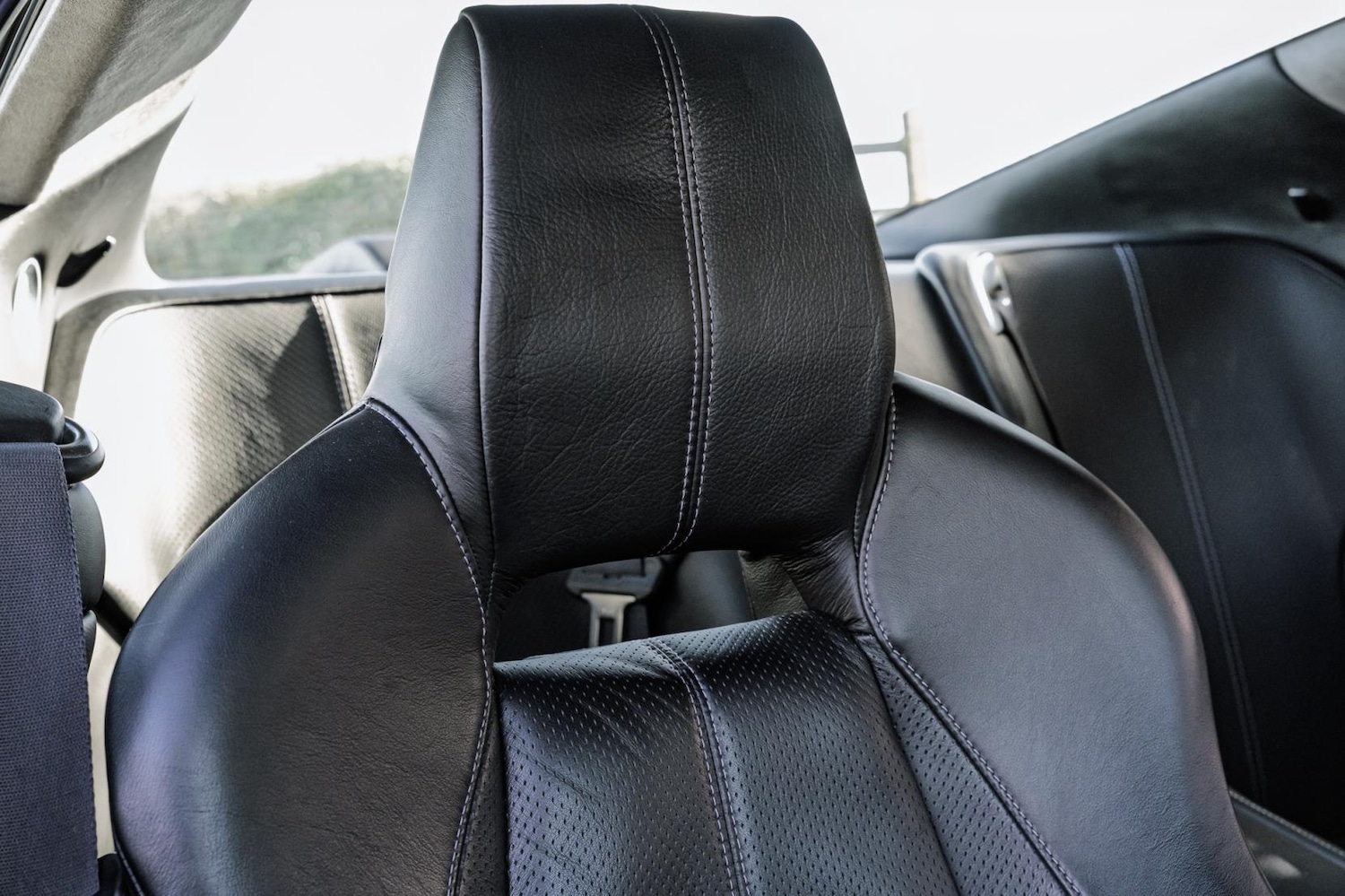 Used Aston Martin DB9 2008 for sale - 77891847: Photo 36