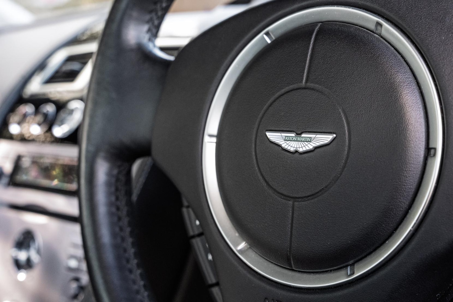 Used Aston Martin DB9 2008 for sale - 77891847: Photo 40